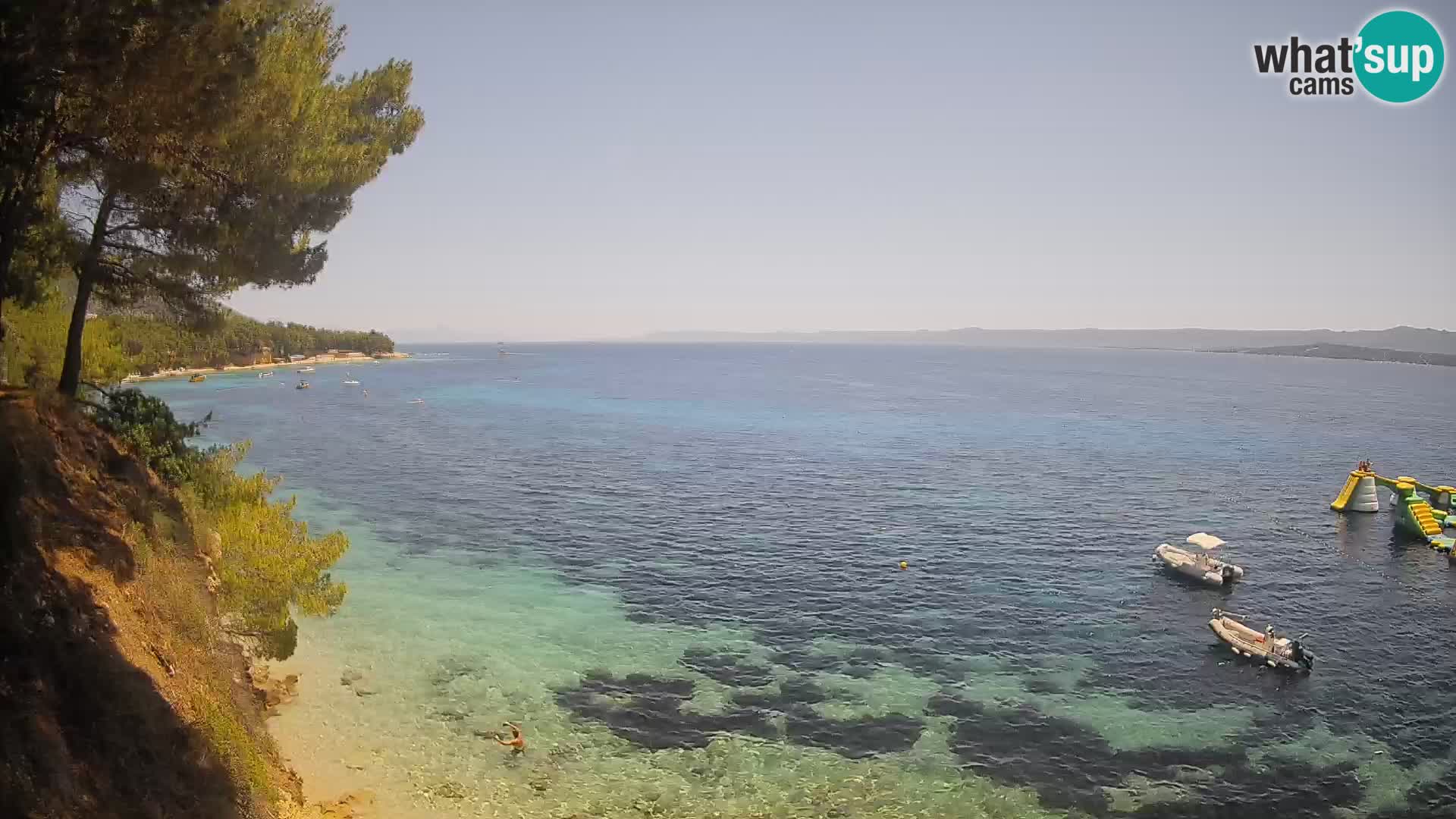 Spletna kamera Plaža Potočine Bol – Pogled v živo na plažo Borak, otok Brač