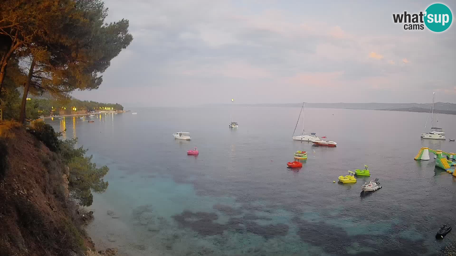 Web kamera Potočine Bol – Pogled uživo na plažu Borak, otok Brač