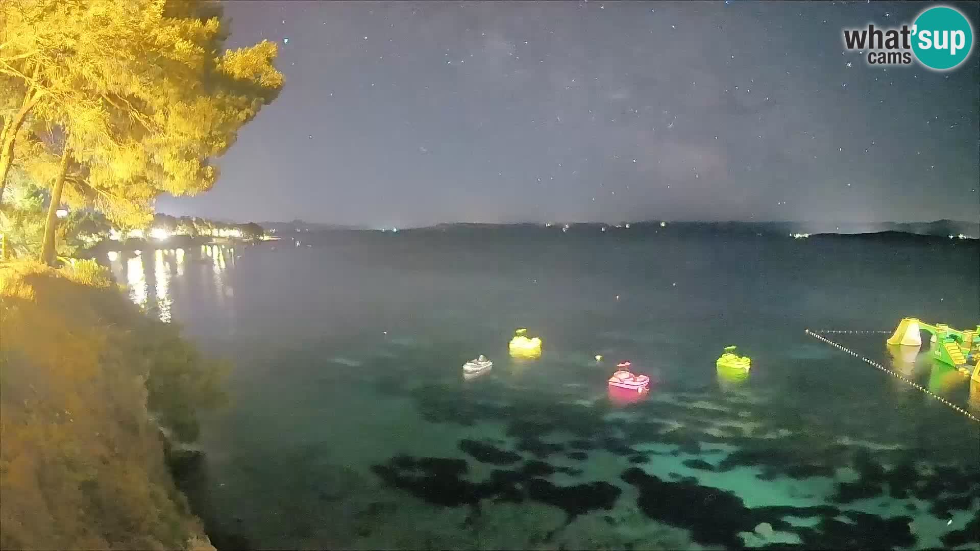 Web kamera Potočine Bol – Pogled uživo na plažu Borak, otok Brač