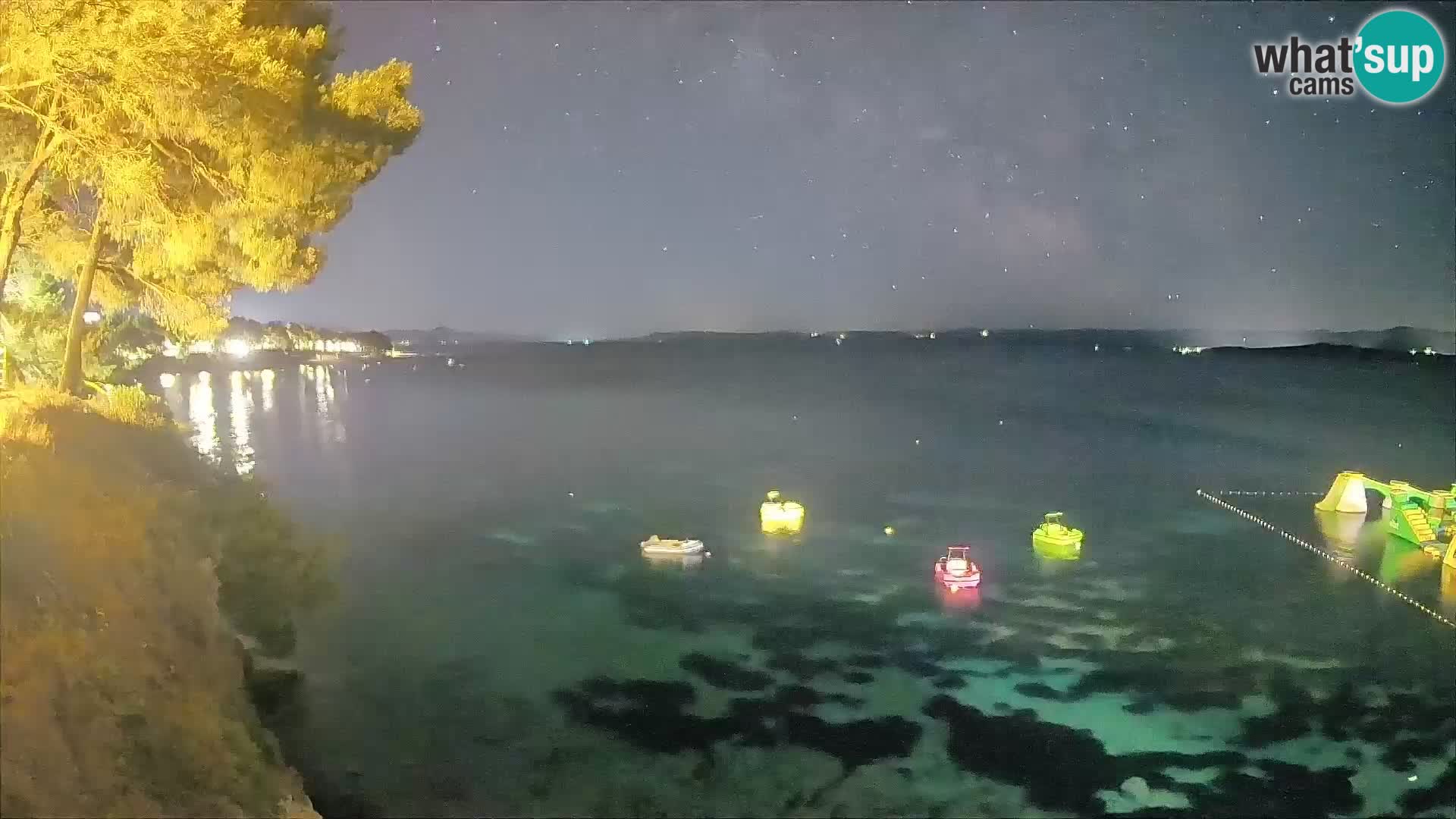 Web kamera Potočine Bol – Pogled uživo na plažu Borak, otok Brač