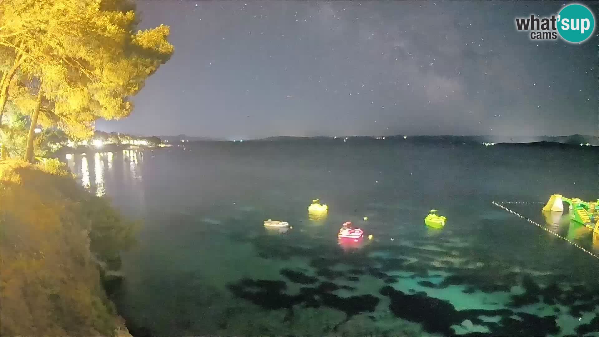 Webcam Spiaggia Potočine Bol – Vista live sulla spiaggia Borak, Isola di Brač