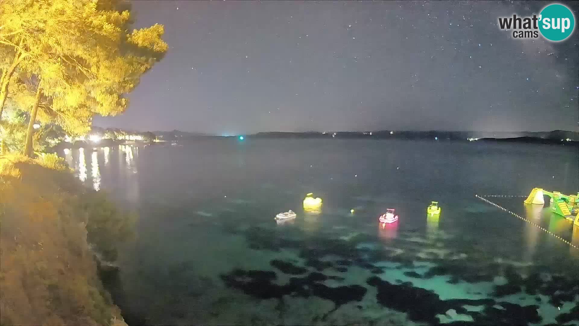 Webcam Spiaggia Potočine Bol – Vista live sulla spiaggia Borak, Isola di Brač