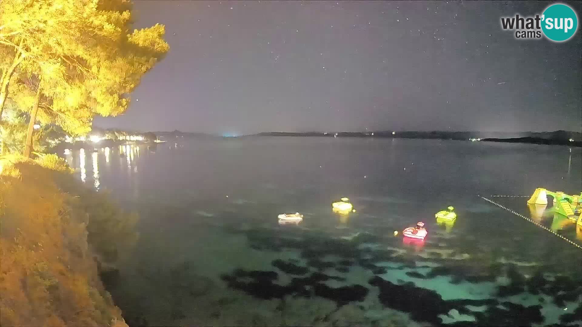 Webcam Spiaggia Potočine Bol – Vista live sulla spiaggia Borak, Isola di Brač