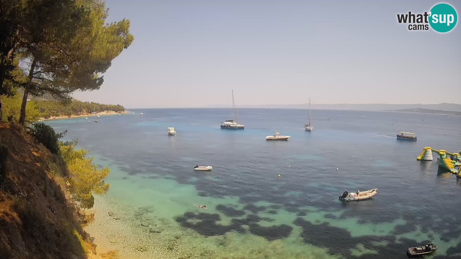 Spletna kamera Plaža Potočine Bol – Pogled v živo na plažo Borak, otok Brač