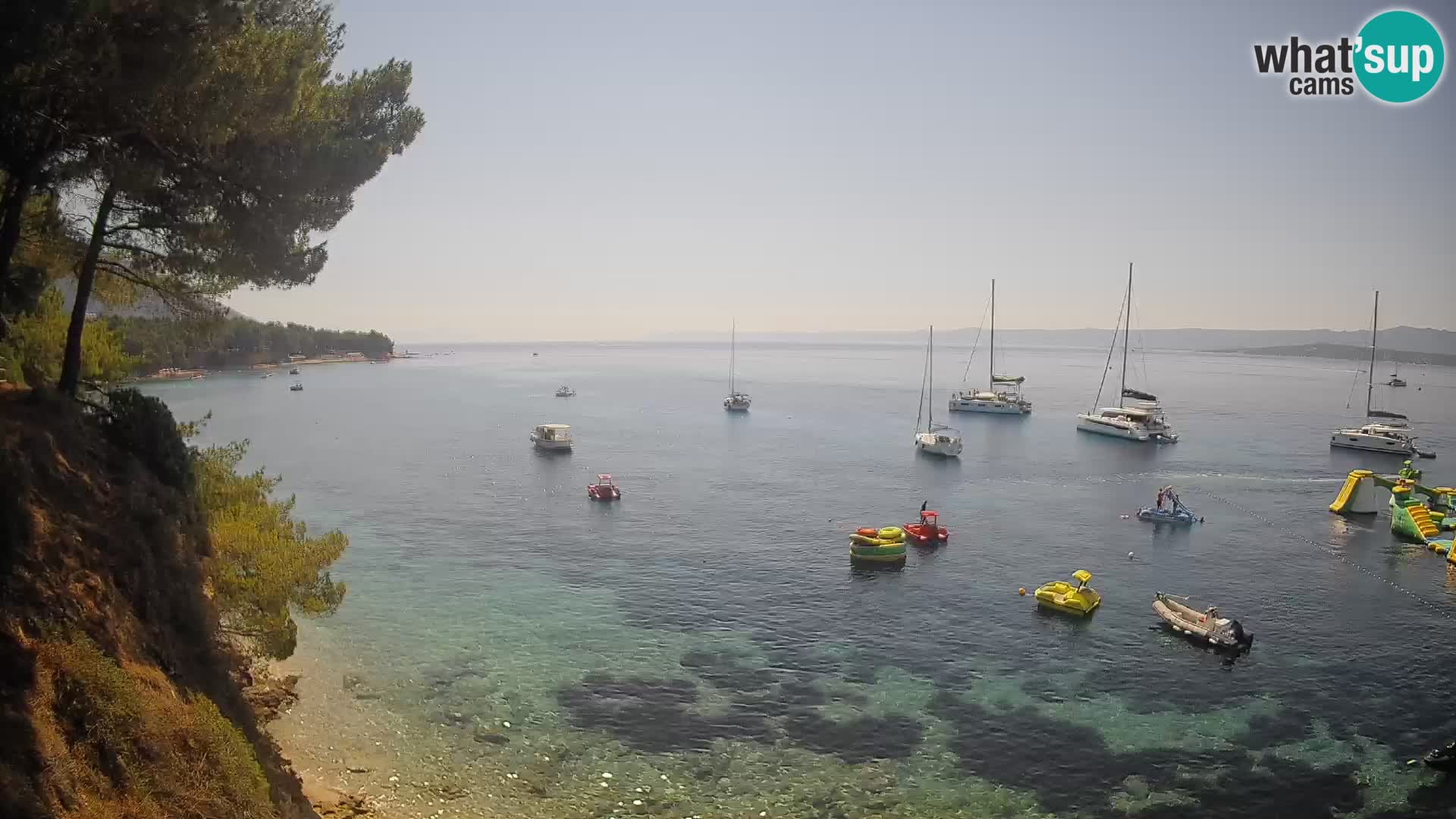 Spletna kamera Plaža Potočine Bol – Pogled v živo na plažo Borak, otok Brač