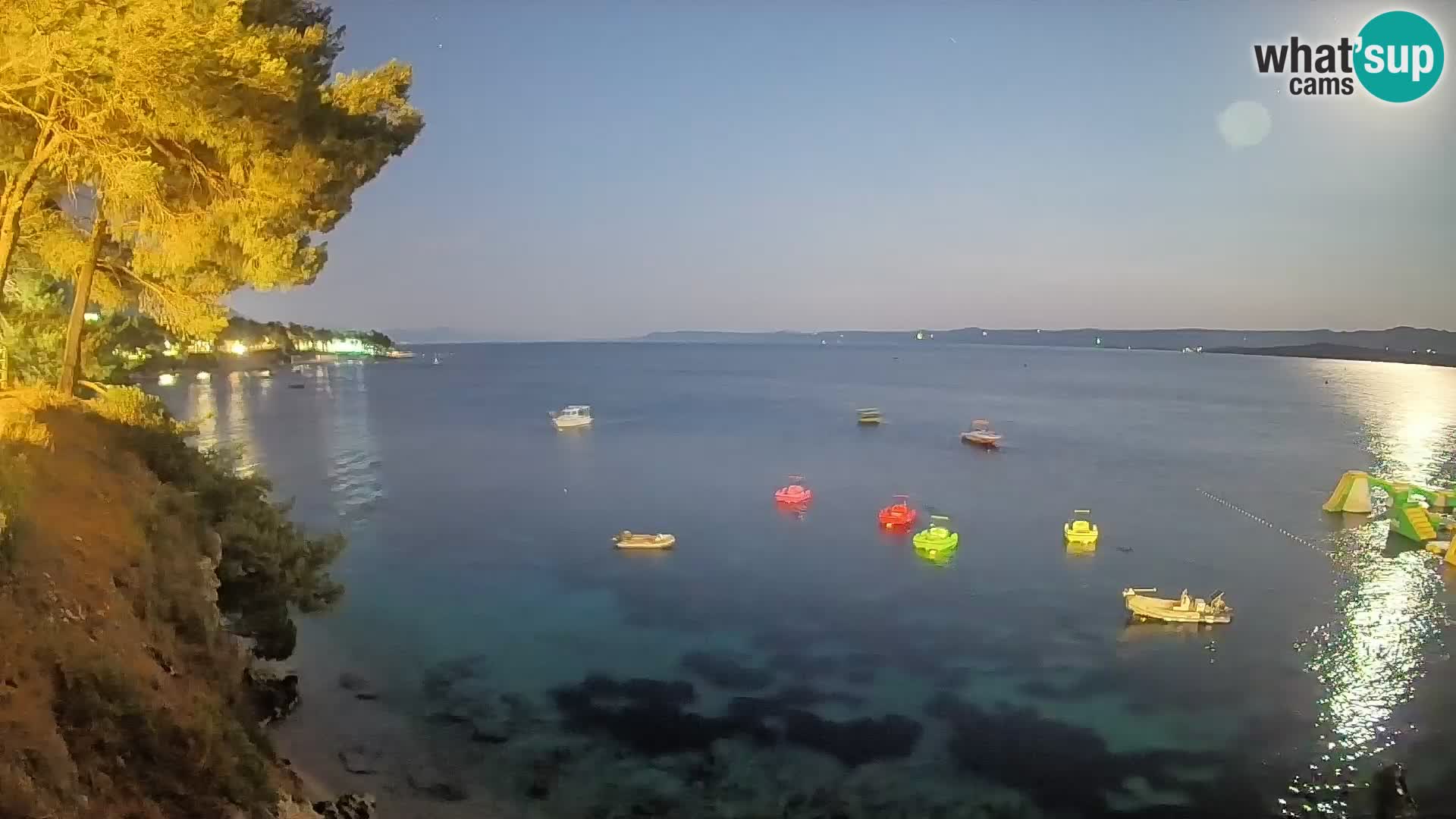 Web kamera Potočine Bol – Pogled uživo na plažu Borak, otok Brač