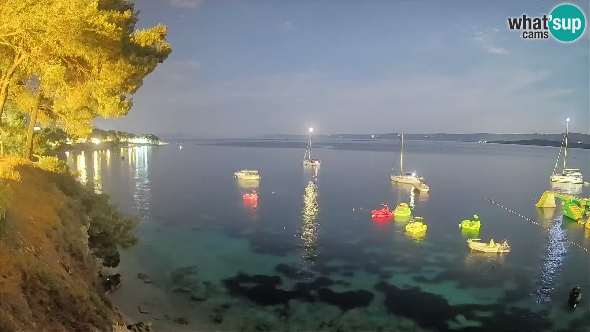 Web kamera Potočine Bol – Pogled uživo na plažu Borak, otok Brač