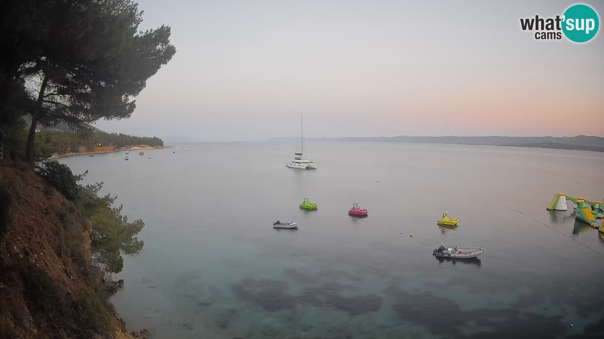 Web kamera Potočine Bol – Pogled uživo na plažu Borak, otok Brač