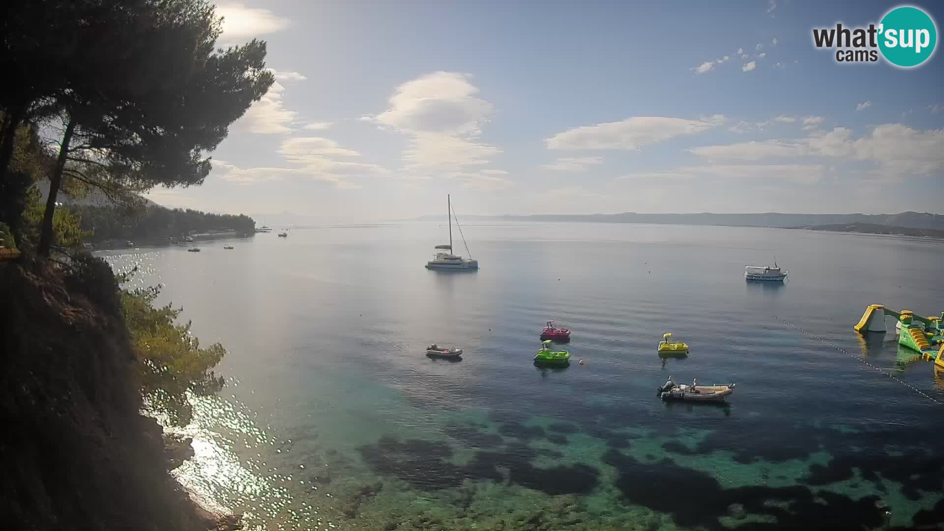 Spletna kamera Plaža Potočine Bol – Pogled v živo na plažo Borak, otok Brač