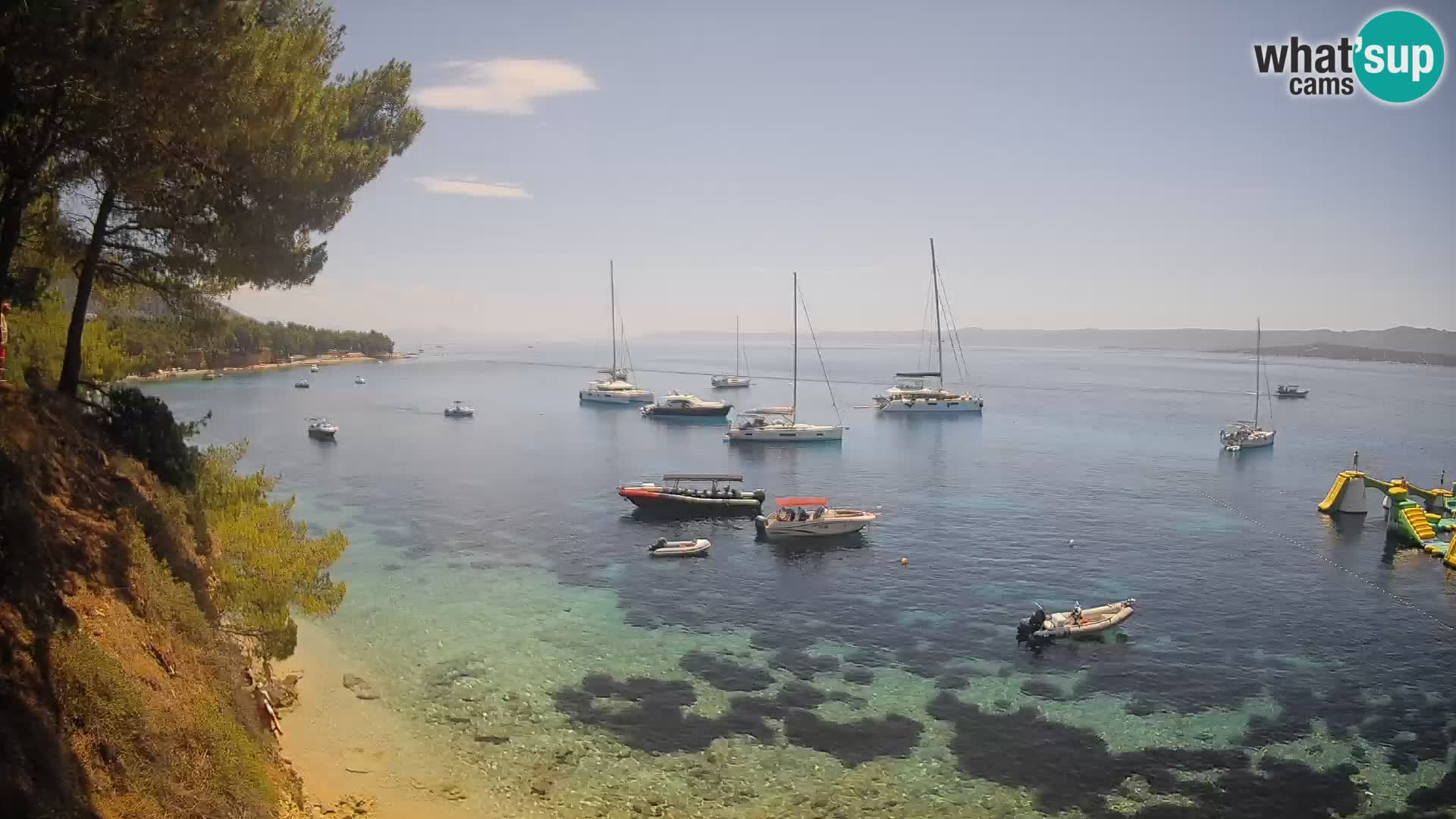 Spletna kamera Plaža Potočine Bol – Pogled v živo na plažo Borak, otok Brač