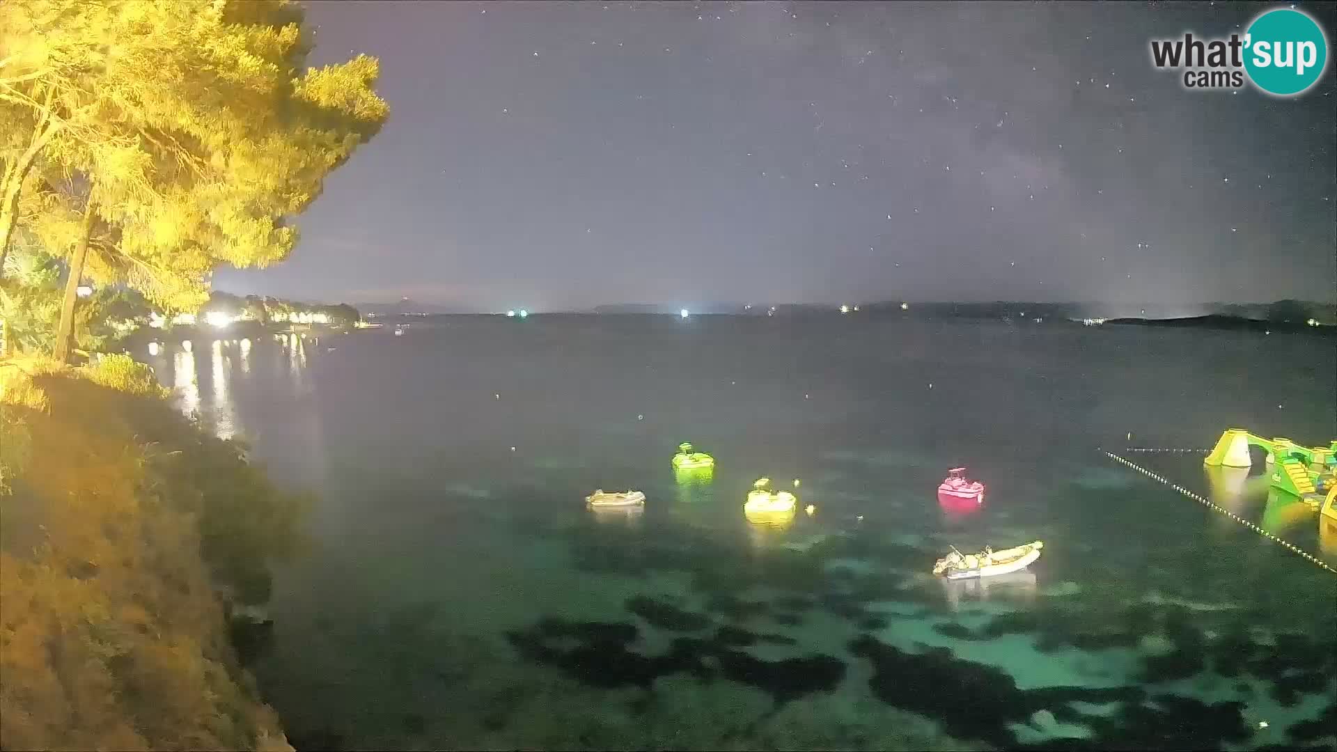 Webcam Spiaggia Potočine Bol – Vista live sulla spiaggia Borak, Isola di Brač