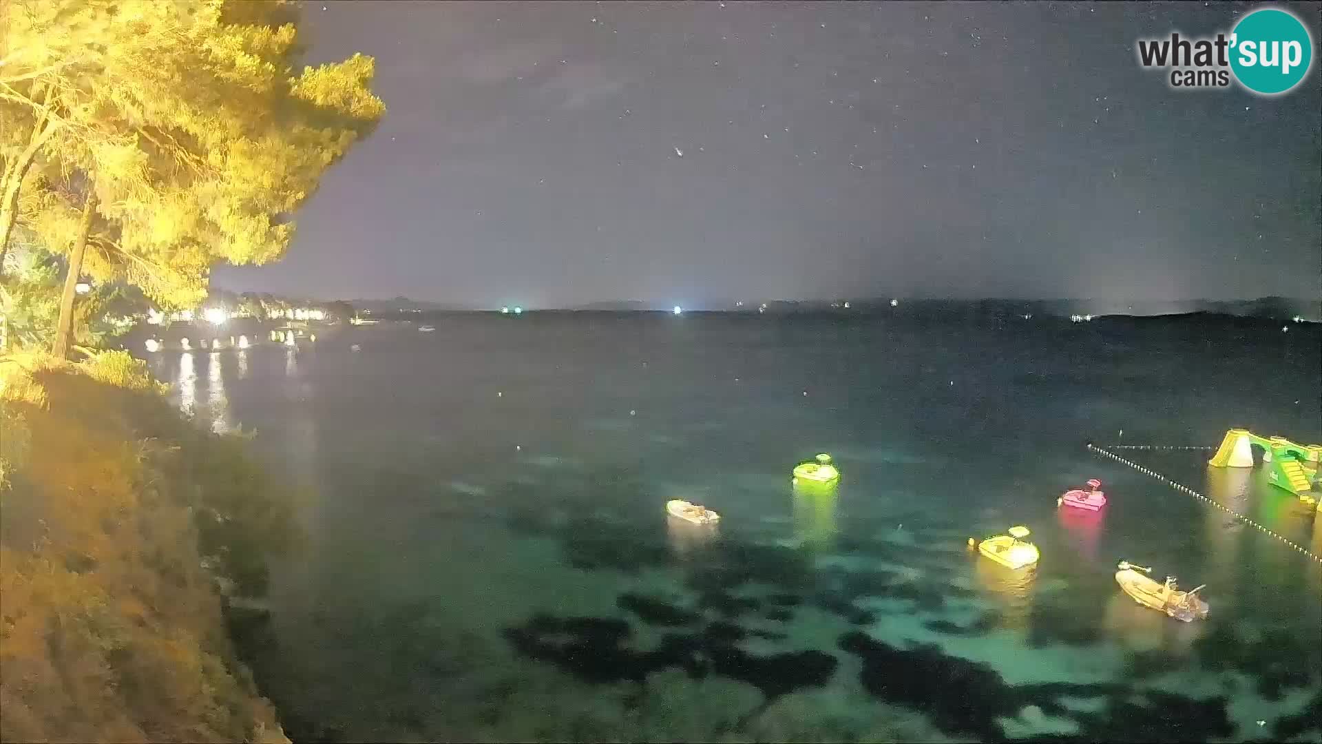 Webcam Spiaggia Potočine Bol – Vista live sulla spiaggia Borak, Isola di Brač