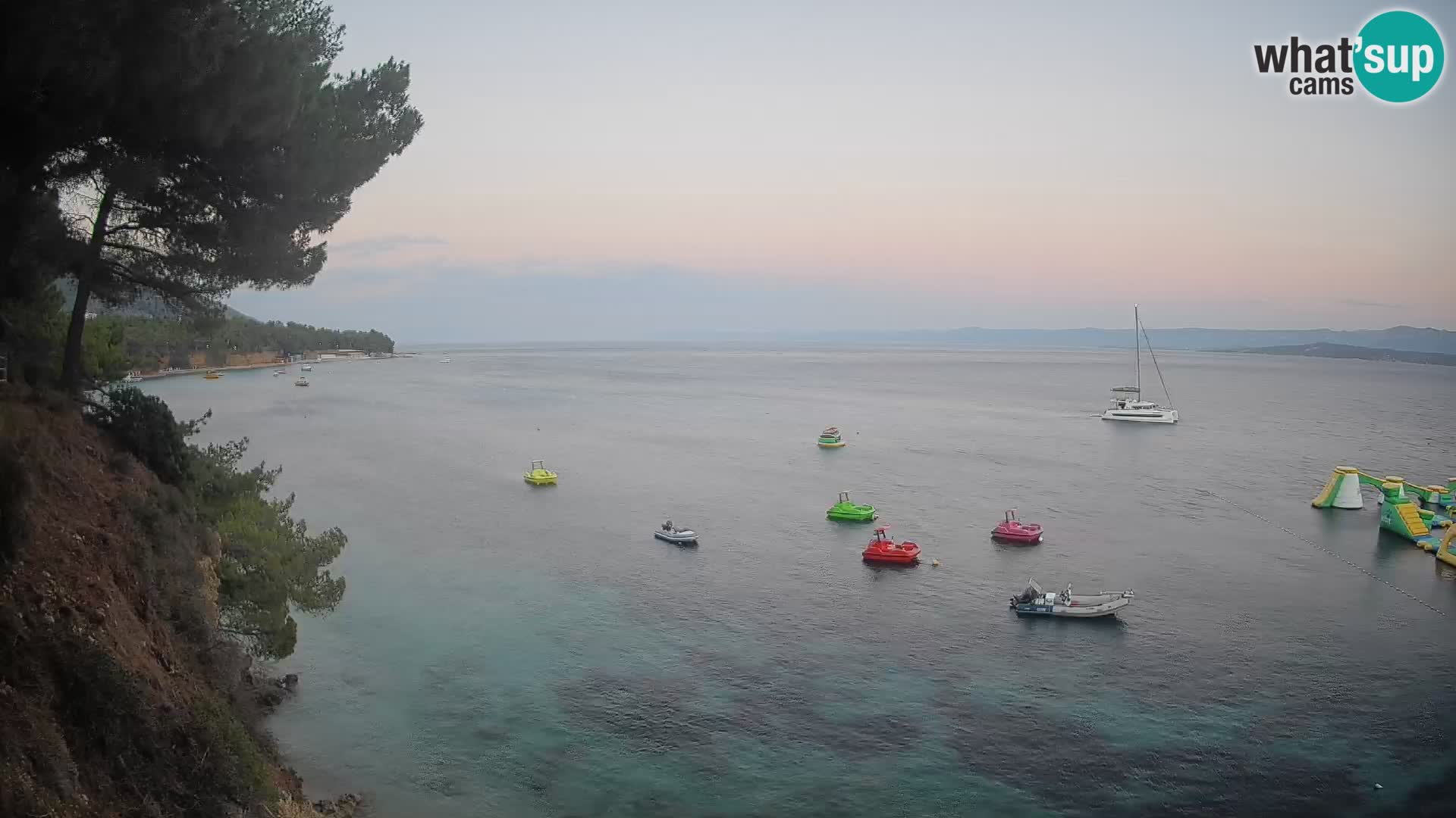 Web kamera Potočine Bol – Pogled uživo na plažu Borak, otok Brač