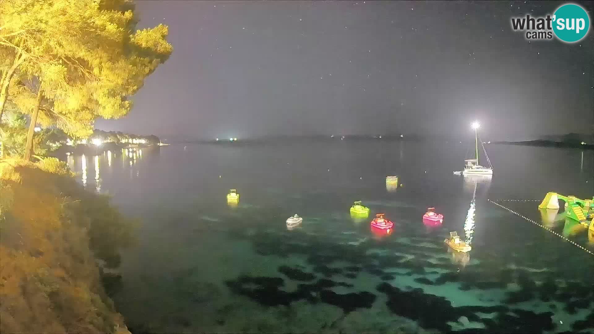 Webcam Playa Potočine Bol – Vista en vivo de Borak Beach, Isla de Brač