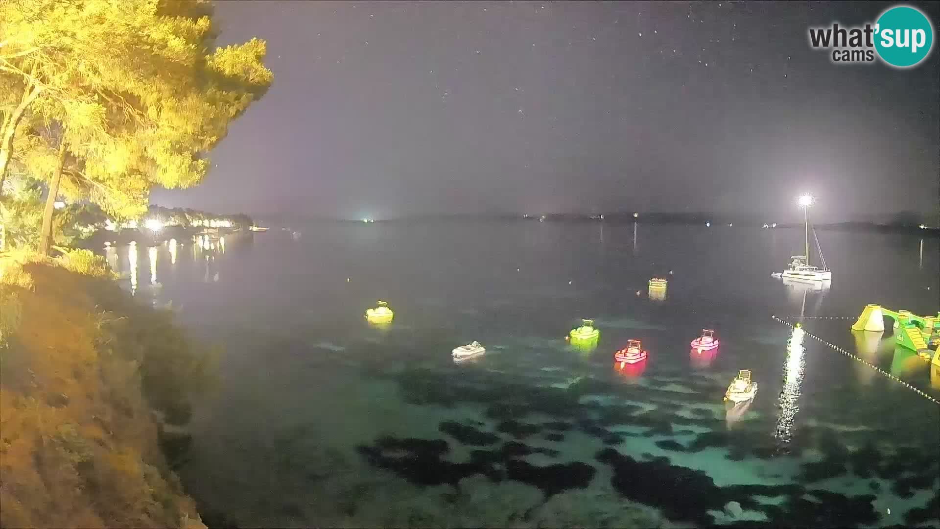 Web kamera Potočine Bol – Pogled uživo na plažu Borak, otok Brač