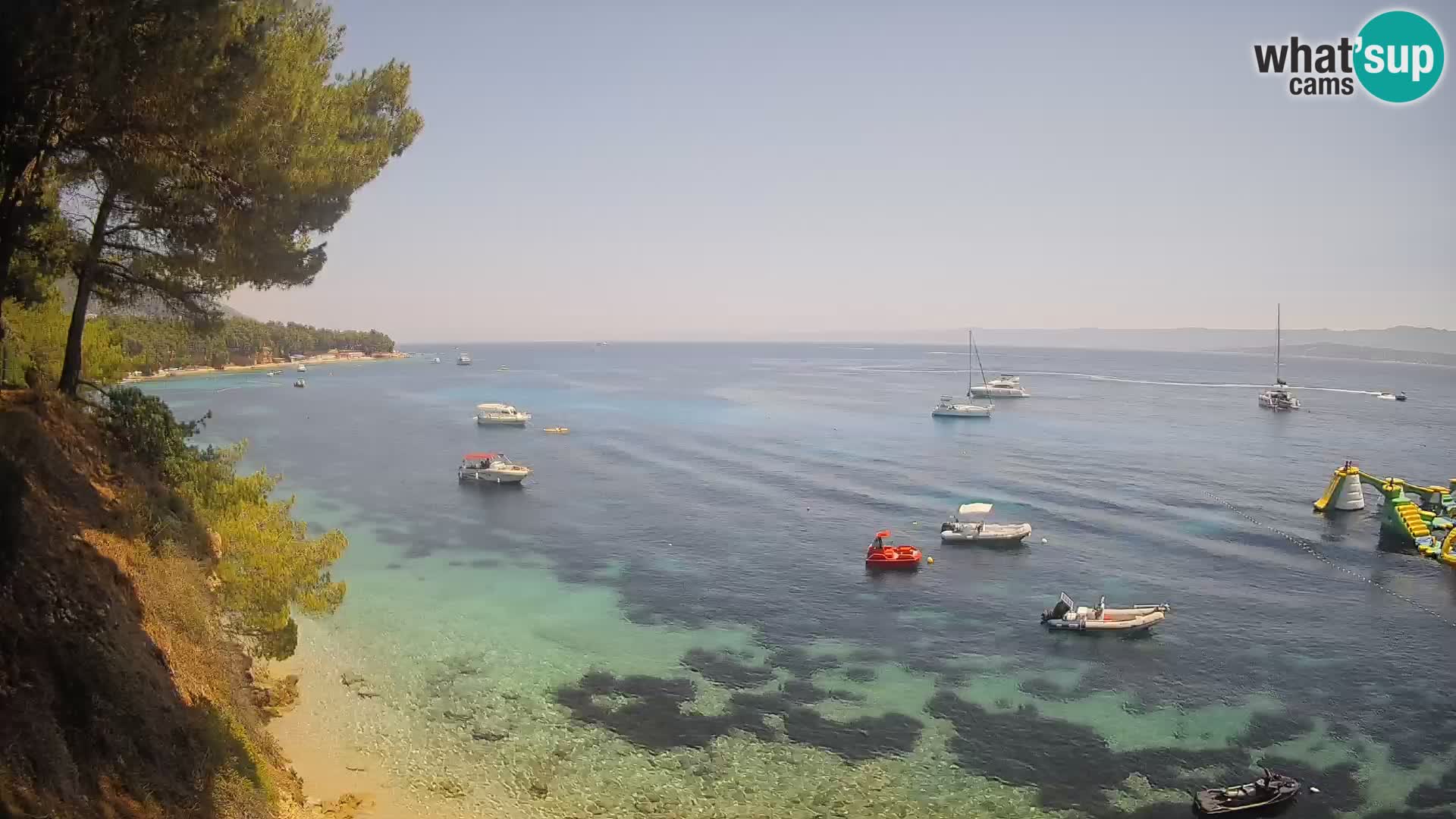 Spletna kamera Plaža Potočine Bol – Pogled v živo na plažo Borak, otok Brač