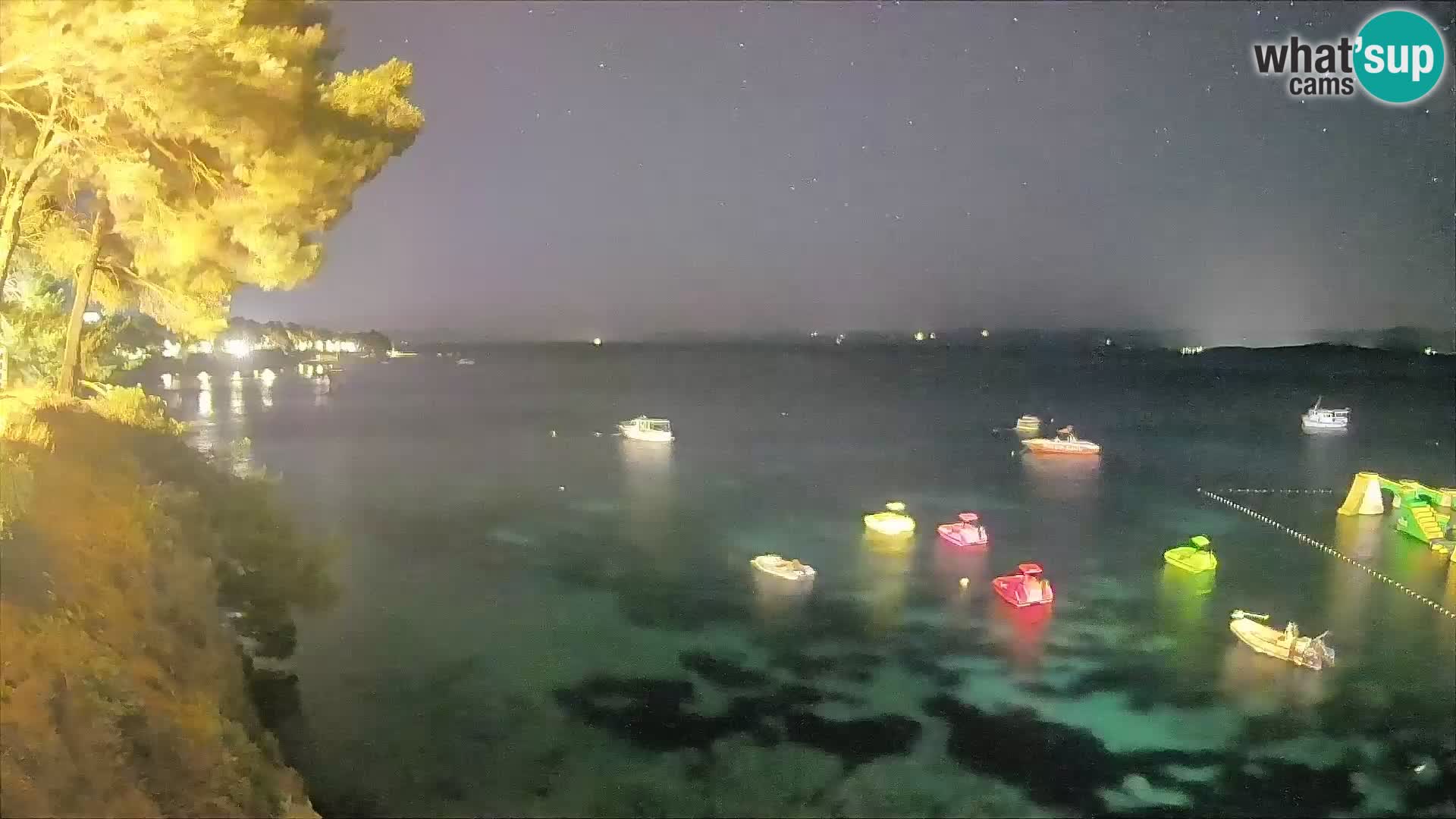 Web kamera Potočine Bol – Pogled uživo na plažu Borak, otok Brač
