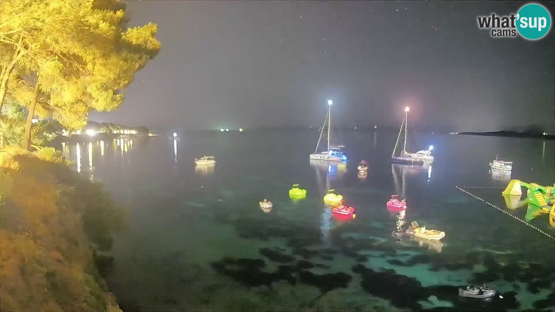 Web kamera Potočine Bol – Pogled uživo na plažu Borak, otok Brač