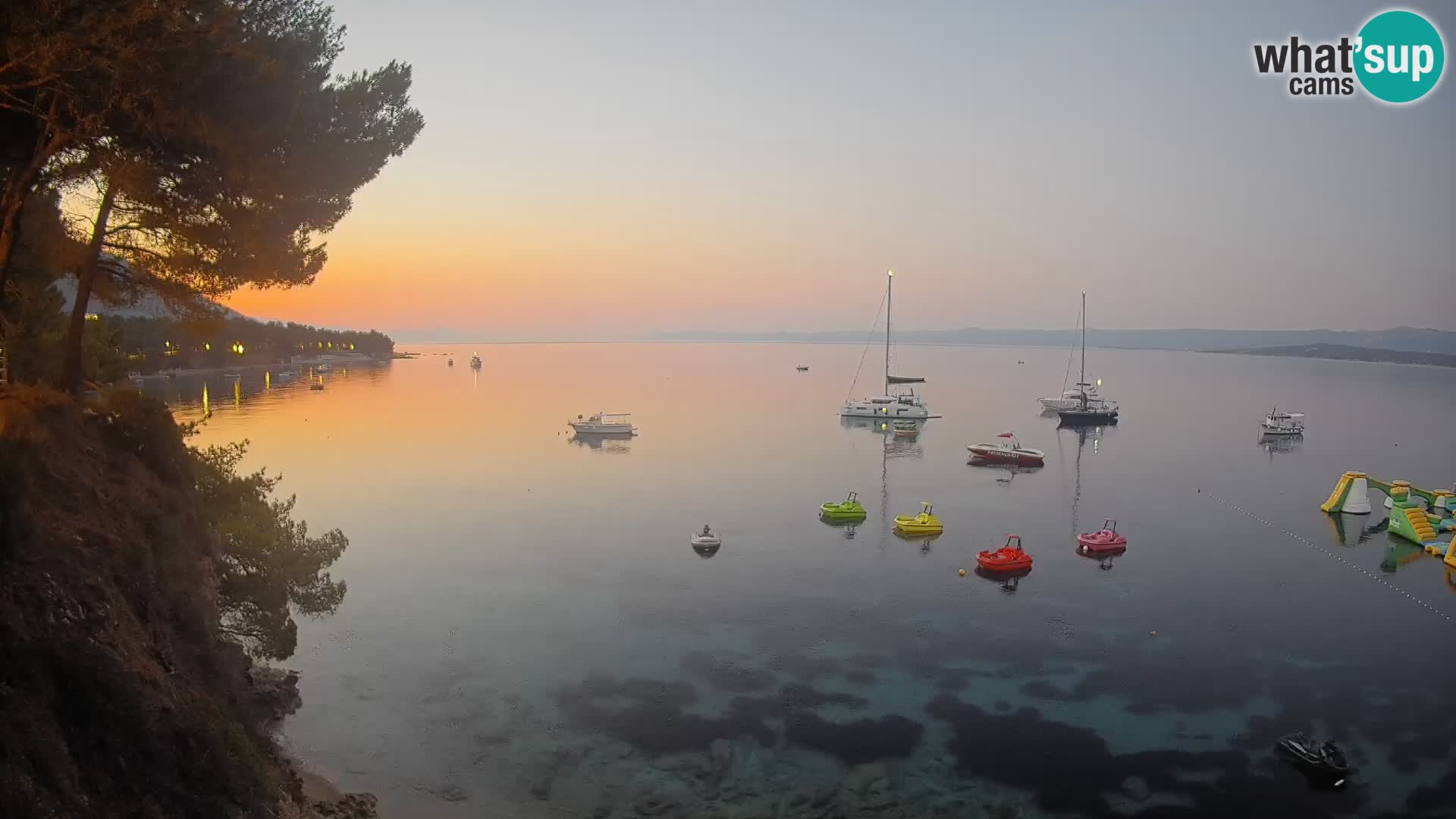 Webcam Spiaggia Potočine Bol – Vista live sulla spiaggia Borak, Isola di Brač