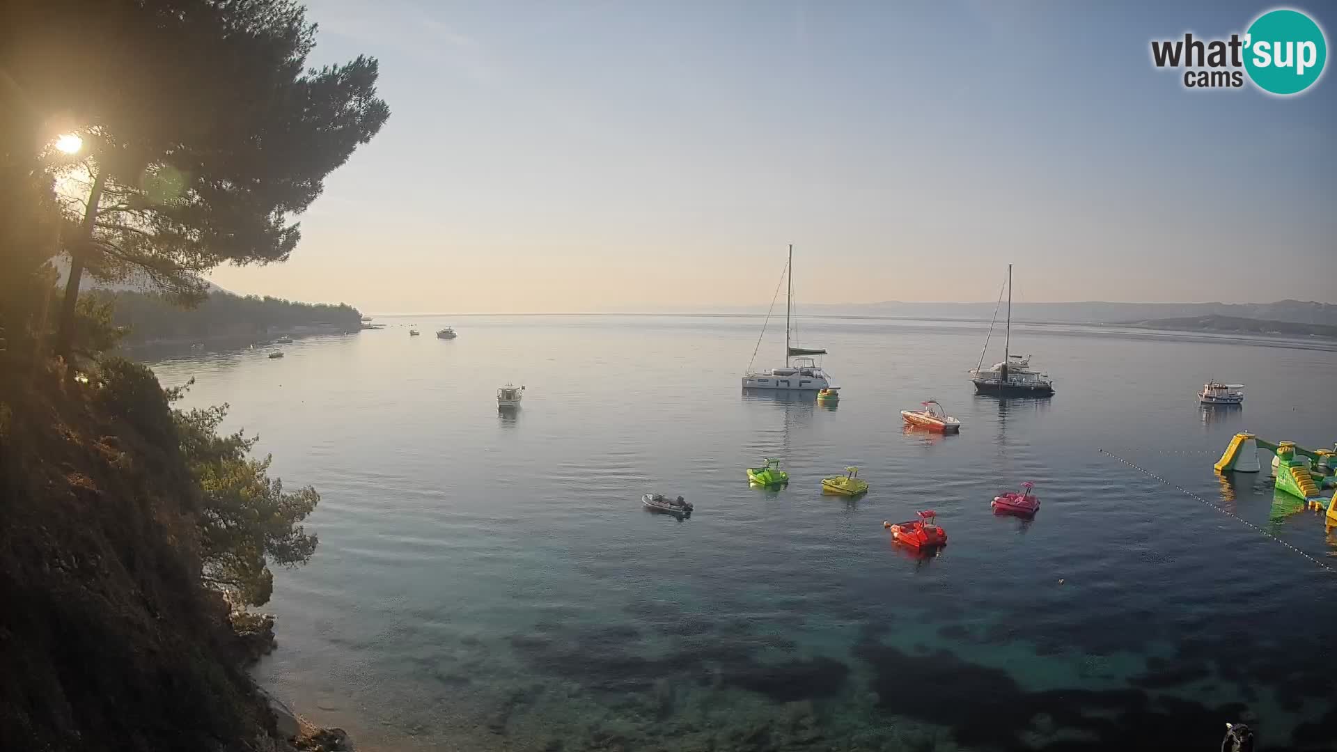 Web kamera Potočine Bol – Pogled uživo na plažu Borak, otok Brač