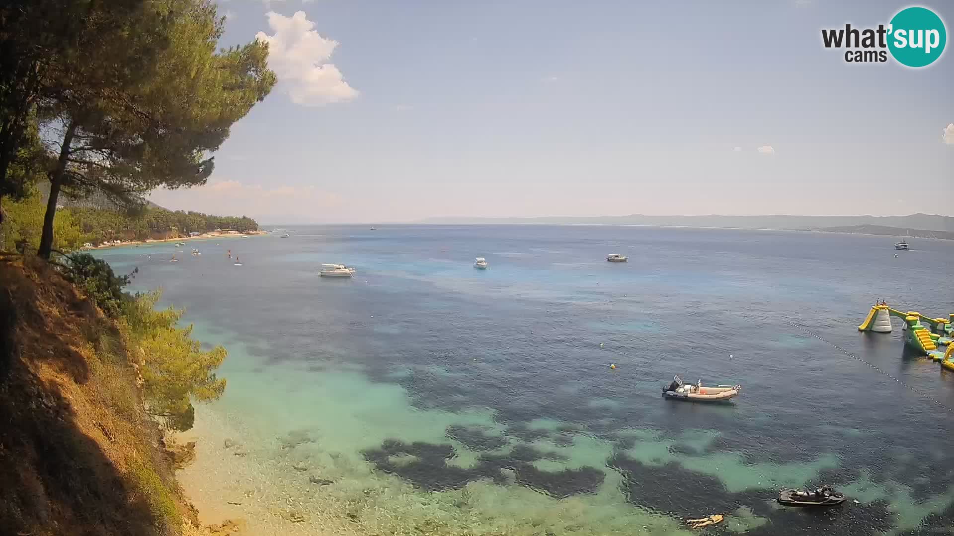 Spletna kamera Plaža Potočine Bol – Pogled v živo na plažo Borak, otok Brač