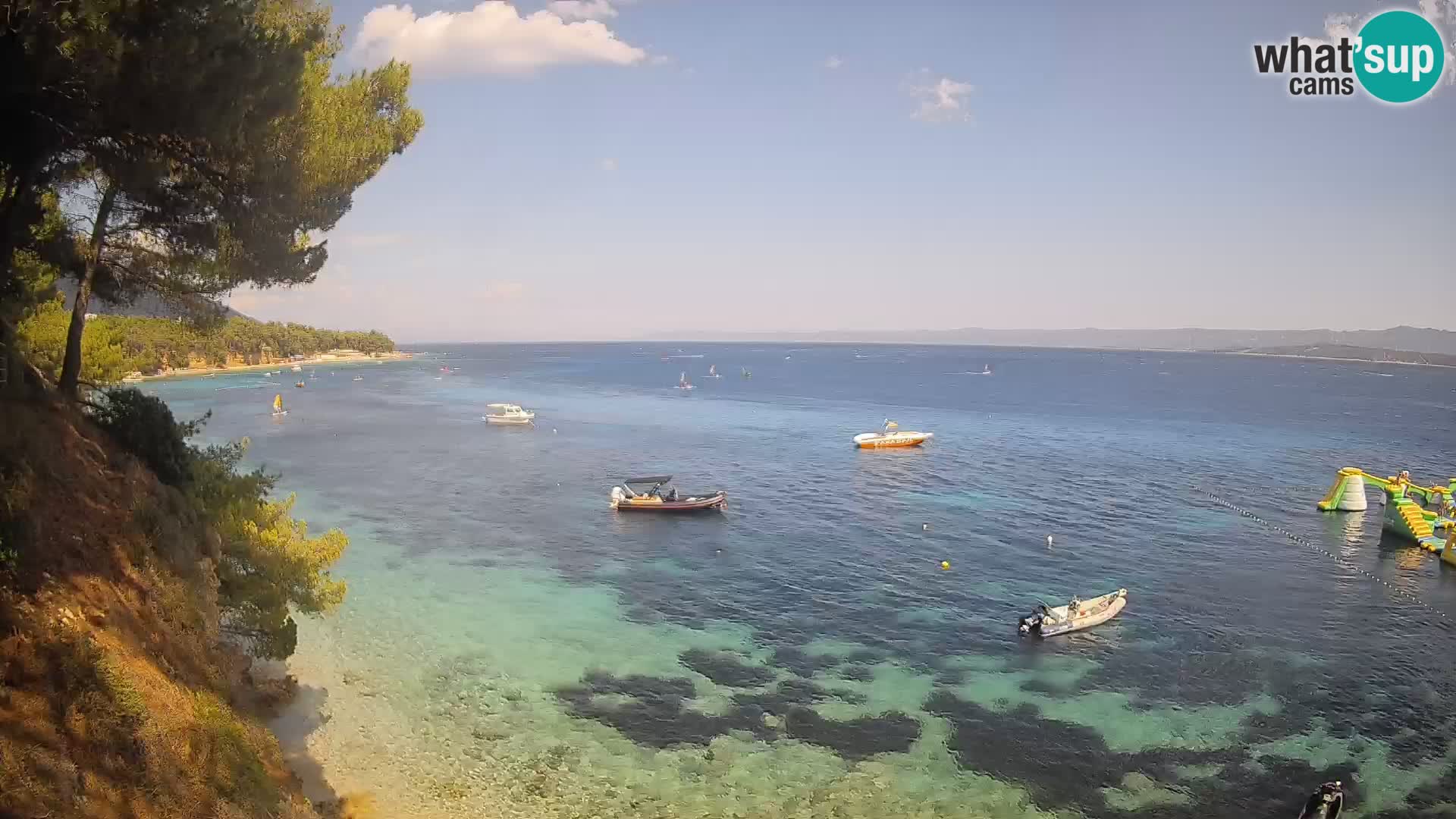 Spletna kamera Plaža Potočine Bol – Pogled v živo na plažo Borak, otok Brač