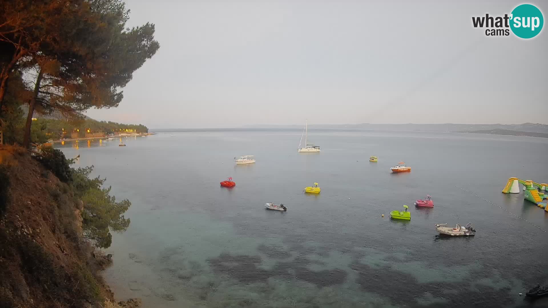 Webcam Spiaggia Potočine Bol – Vista live sulla spiaggia Borak, Isola di Brač