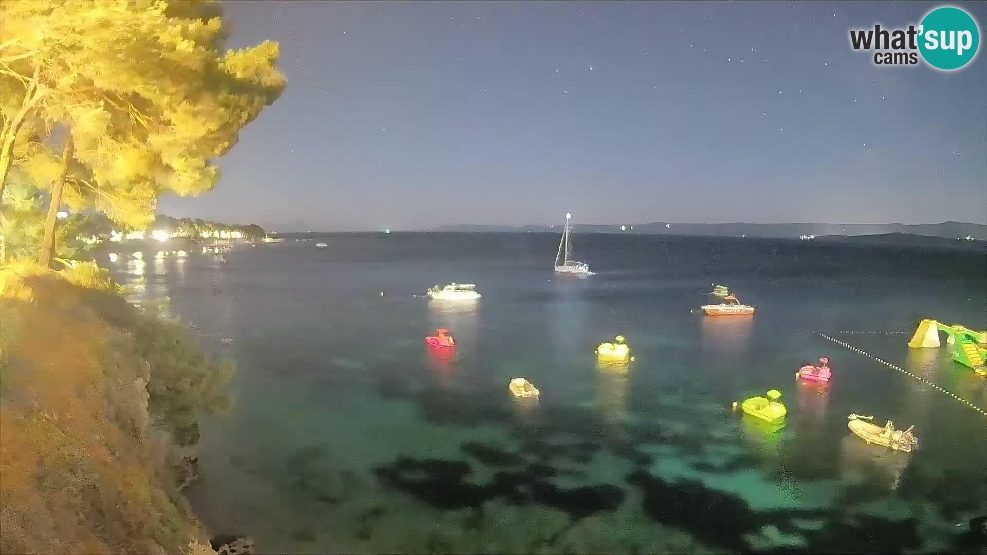 Webcam Spiaggia Potočine Bol – Vista live sulla spiaggia Borak, Isola di Brač