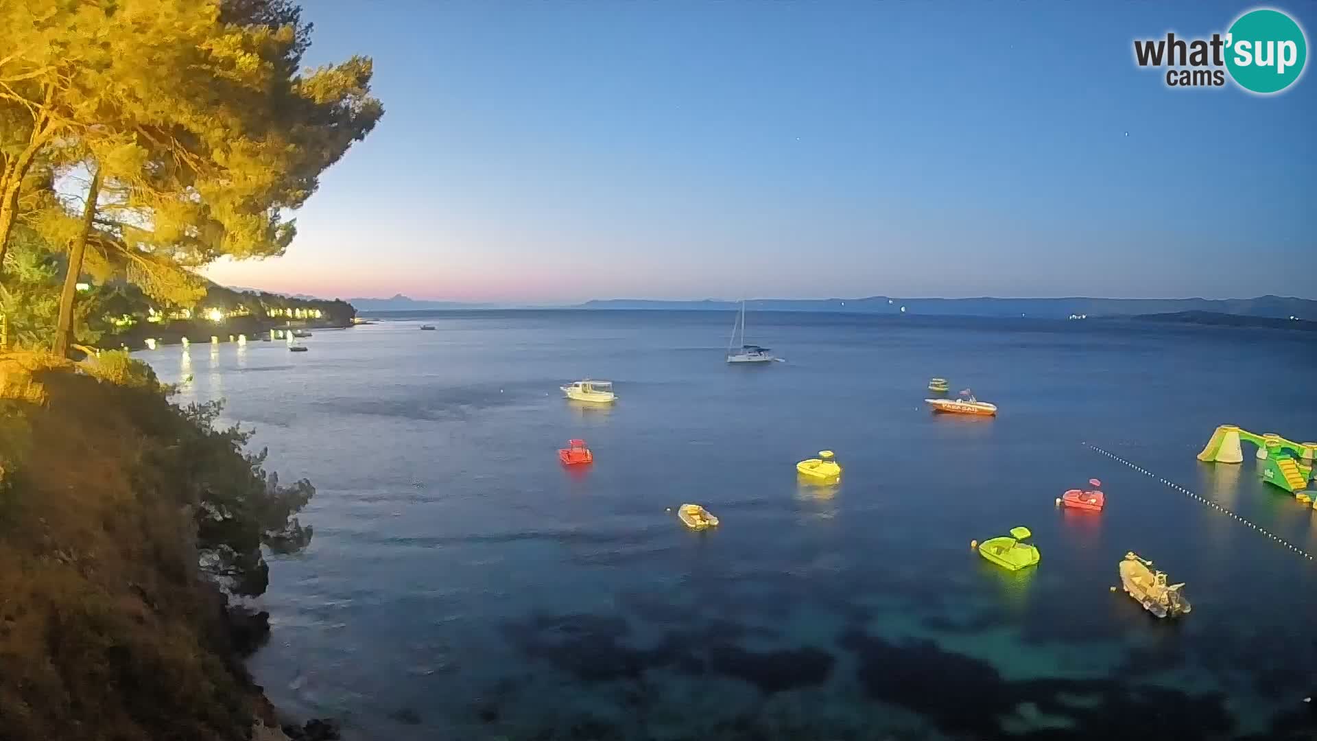 Webcam Spiaggia Potočine Bol – Vista live sulla spiaggia Borak, Isola di Brač