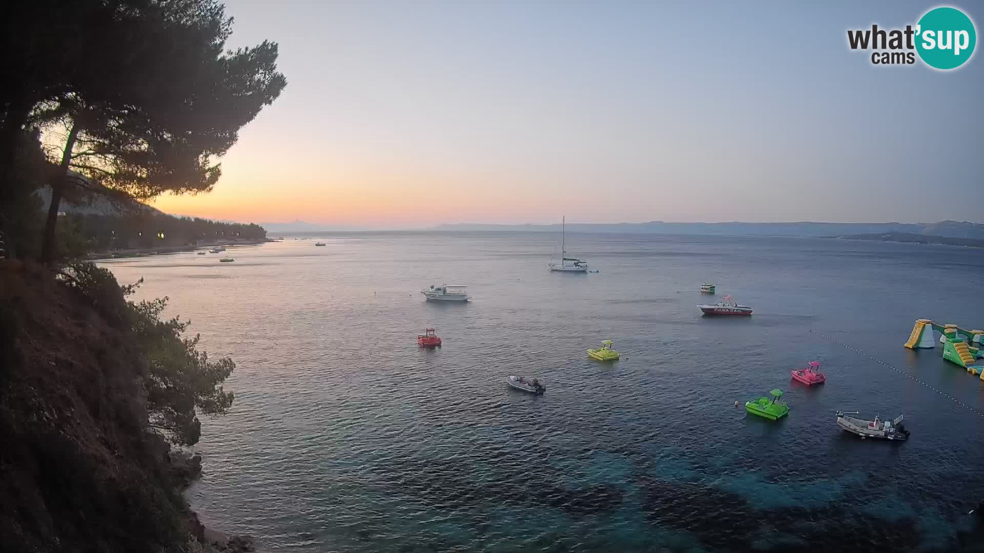 Web kamera Potočine Bol – Pogled uživo na plažu Borak, otok Brač