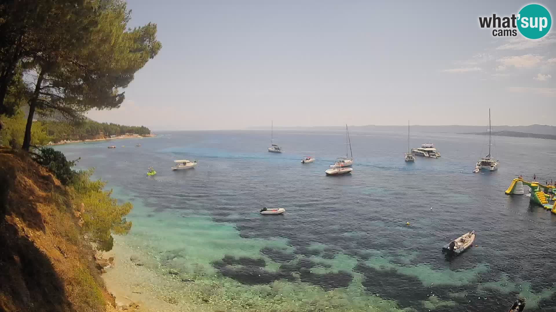 Spletna kamera Plaža Potočine Bol – Pogled v živo na plažo Borak, otok Brač