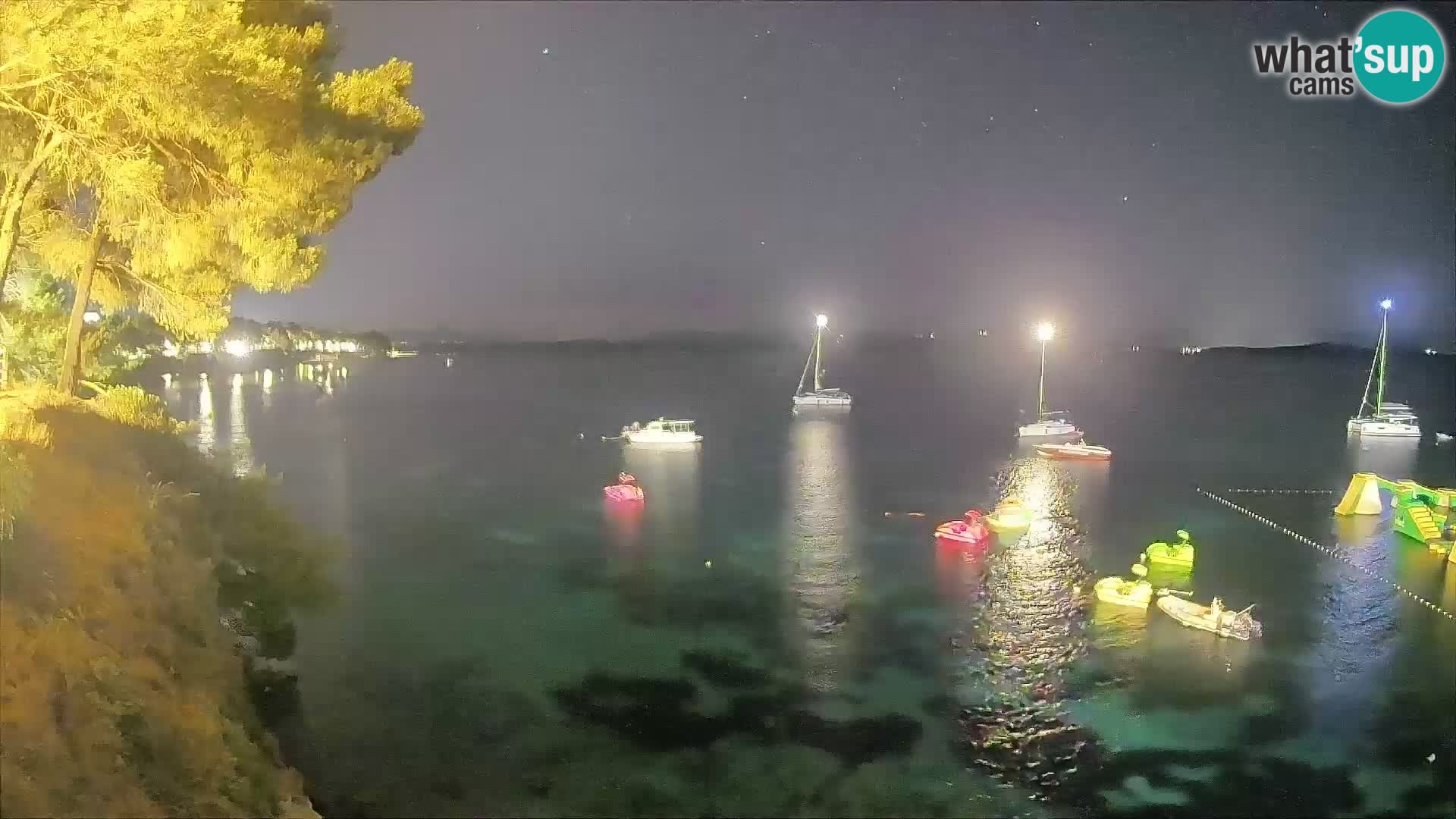 Webcam Spiaggia Potočine Bol – Vista live sulla spiaggia Borak, Isola di Brač