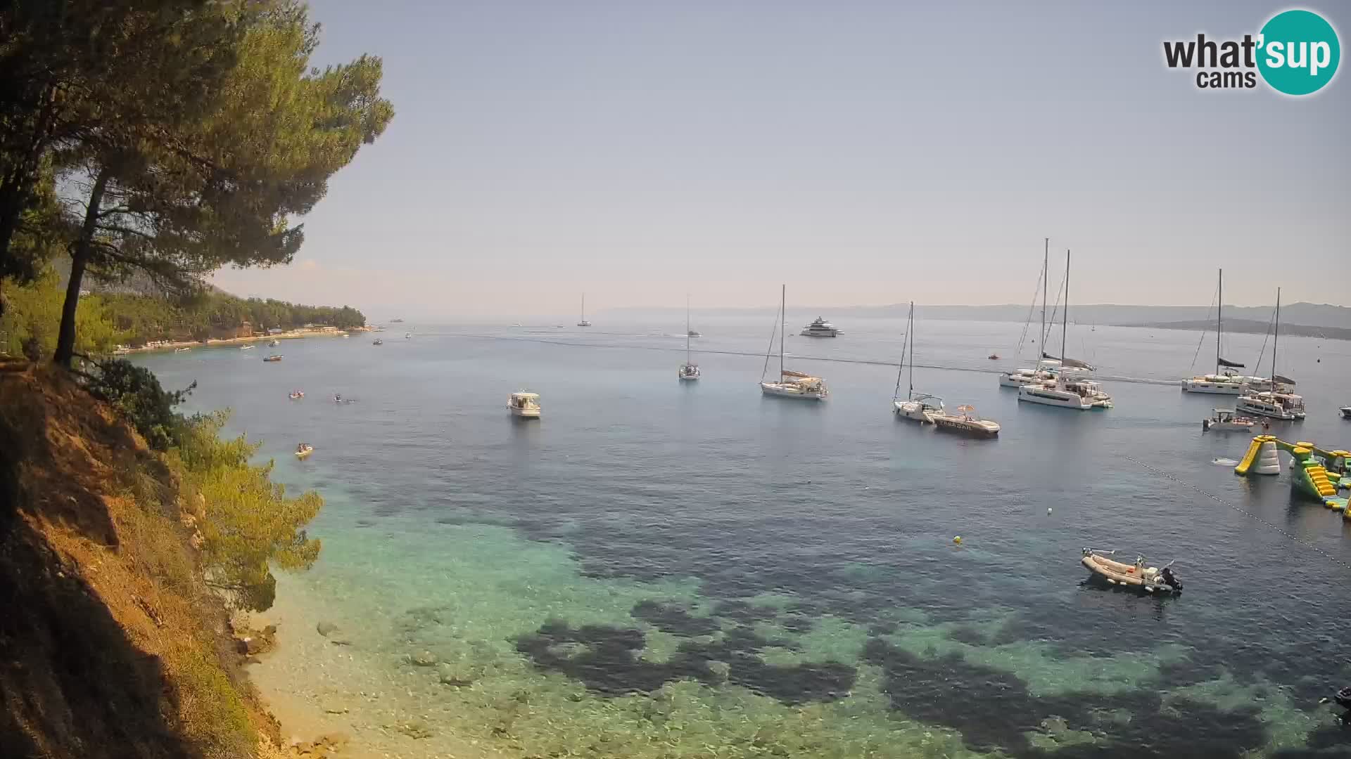 Spletna kamera Plaža Potočine Bol – Pogled v živo na plažo Borak, otok Brač