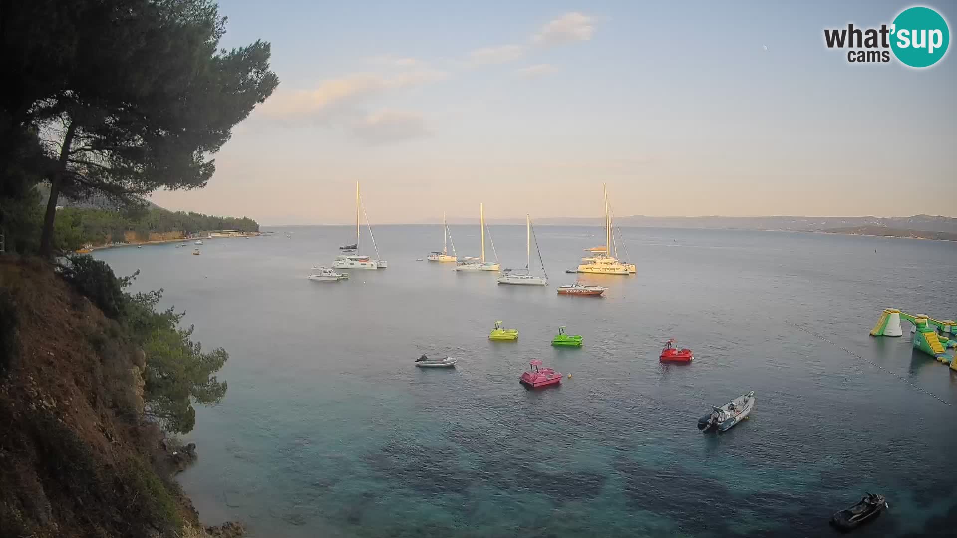 Webcam Spiaggia Potočine Bol – Vista live sulla spiaggia Borak, Isola di Brač