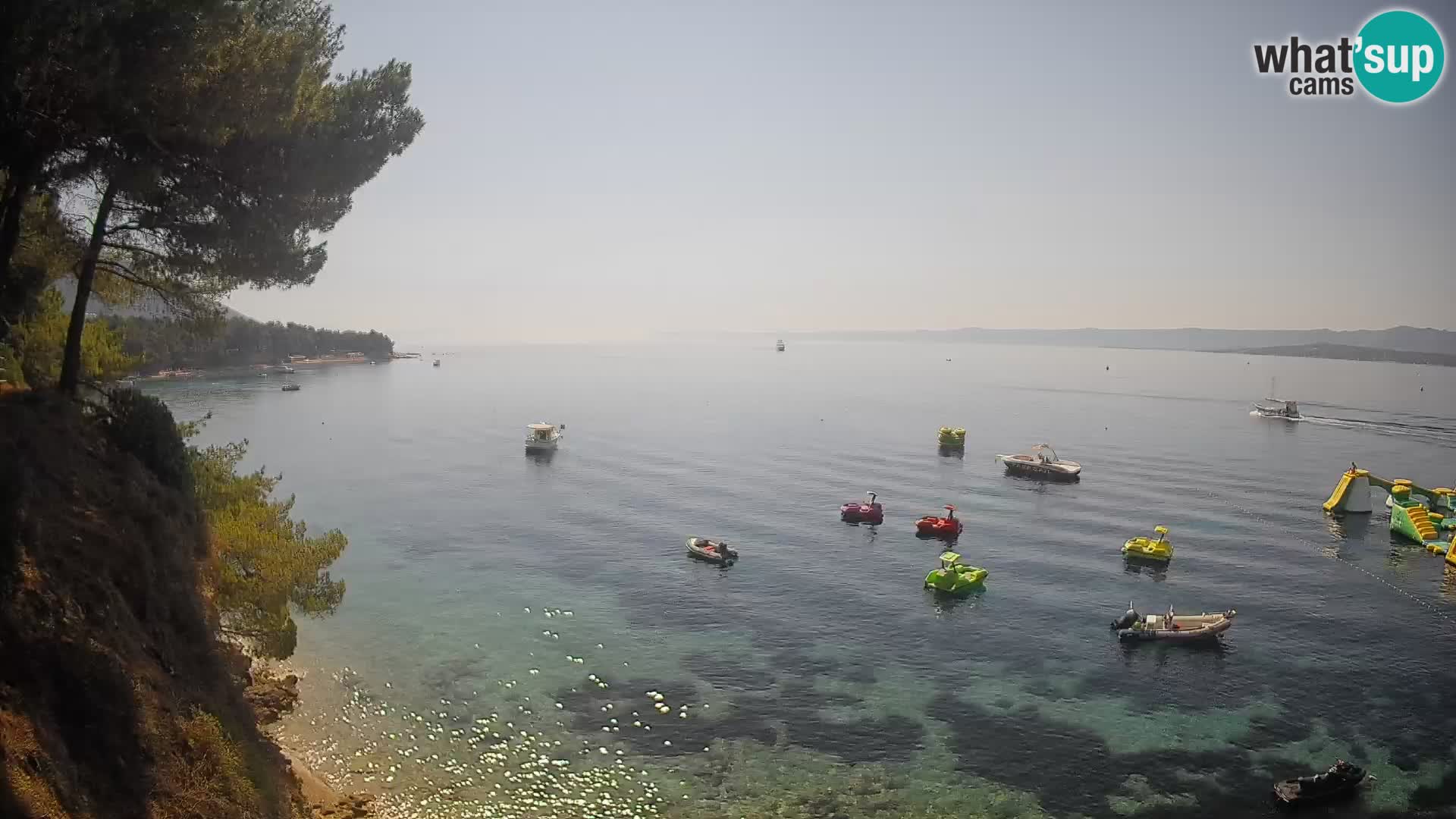 Spletna kamera Plaža Potočine Bol – Pogled v živo na plažo Borak, otok Brač