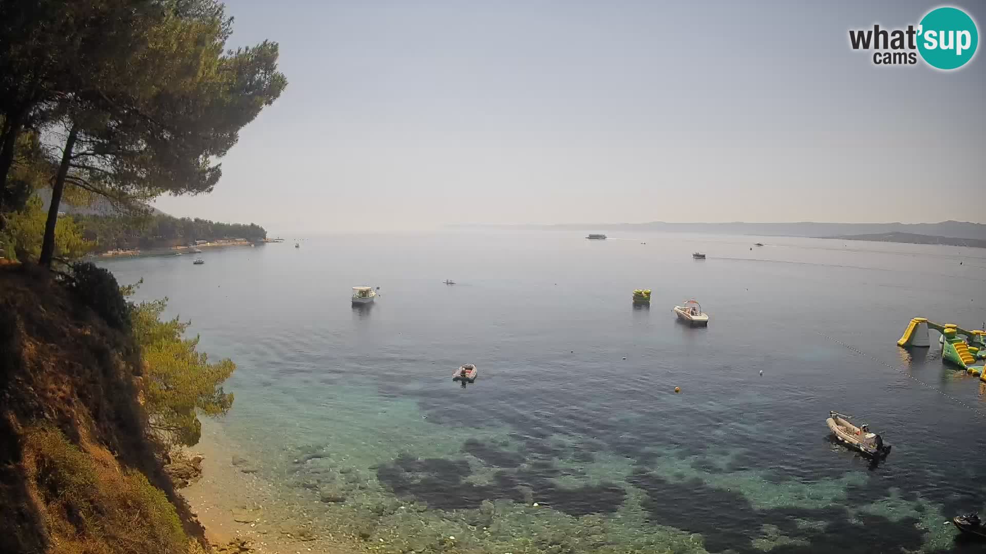 Spletna kamera Plaža Potočine Bol – Pogled v živo na plažo Borak, otok Brač