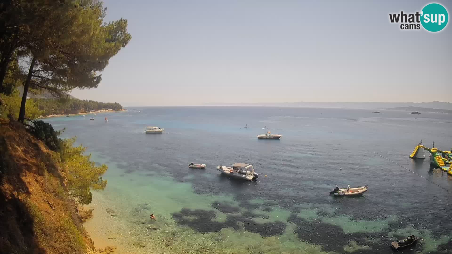 Spletna kamera Plaža Potočine Bol – Pogled v živo na plažo Borak, otok Brač