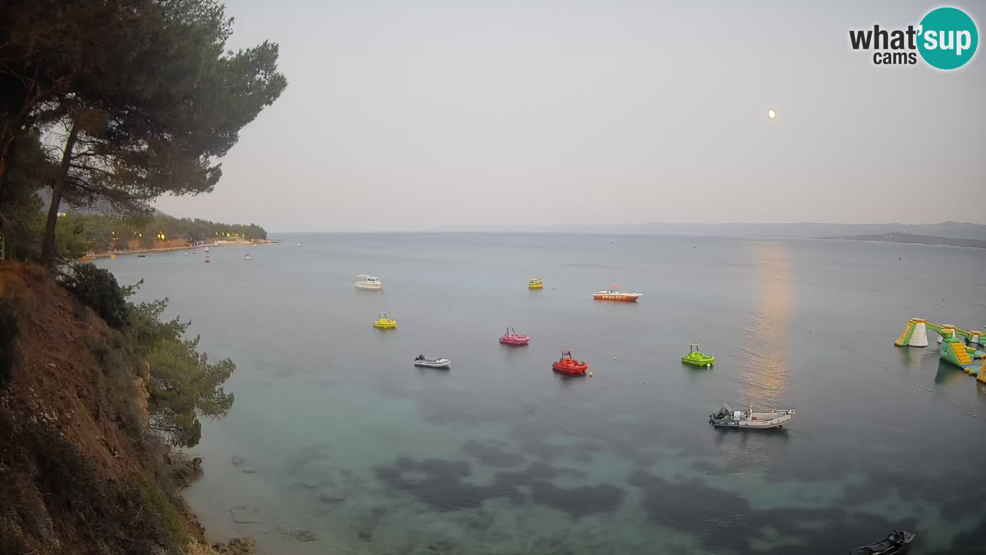 Webcam Spiaggia Potočine Bol – Vista live sulla spiaggia Borak, Isola di Brač