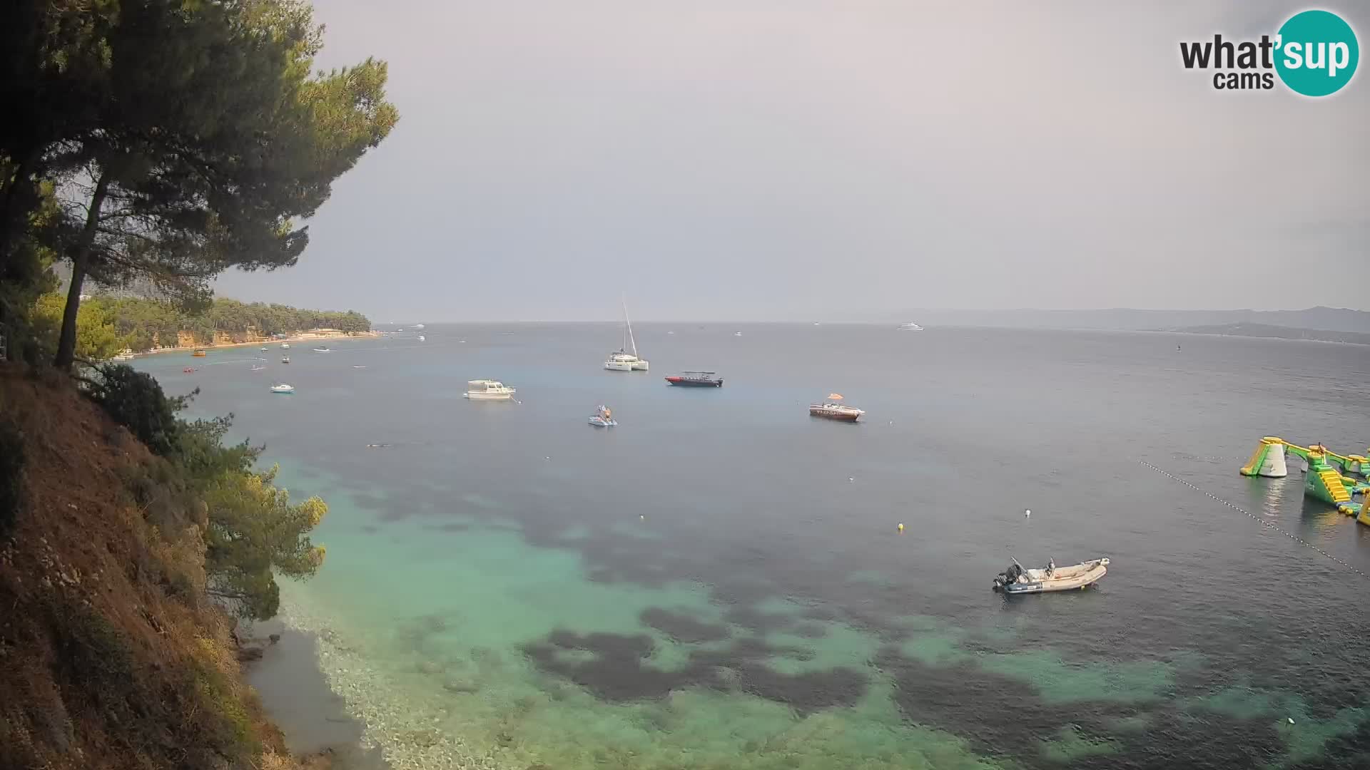 Spletna kamera Plaža Potočine Bol – Pogled v živo na plažo Borak, otok Brač