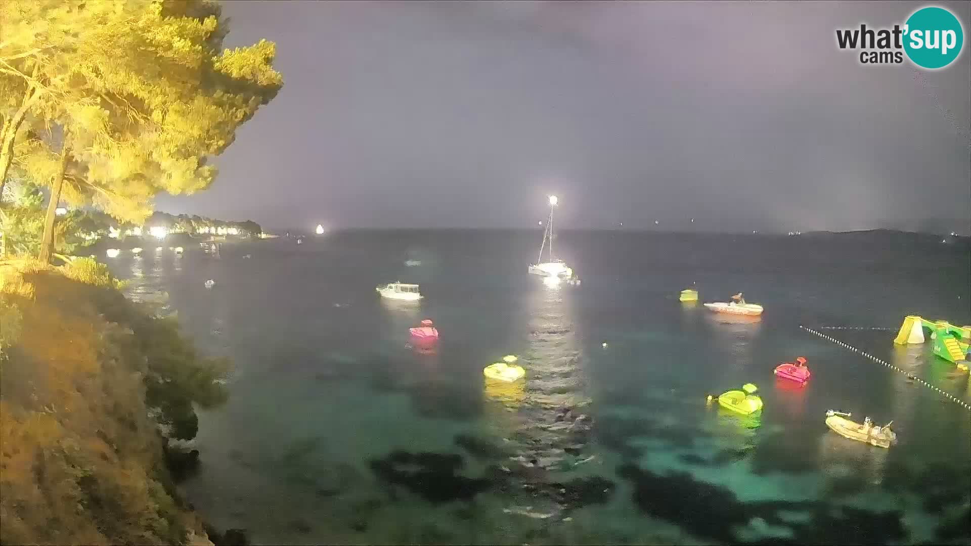 Webcam Playa Potočine Bol – Vista en vivo de Borak Beach, Isla de Brač