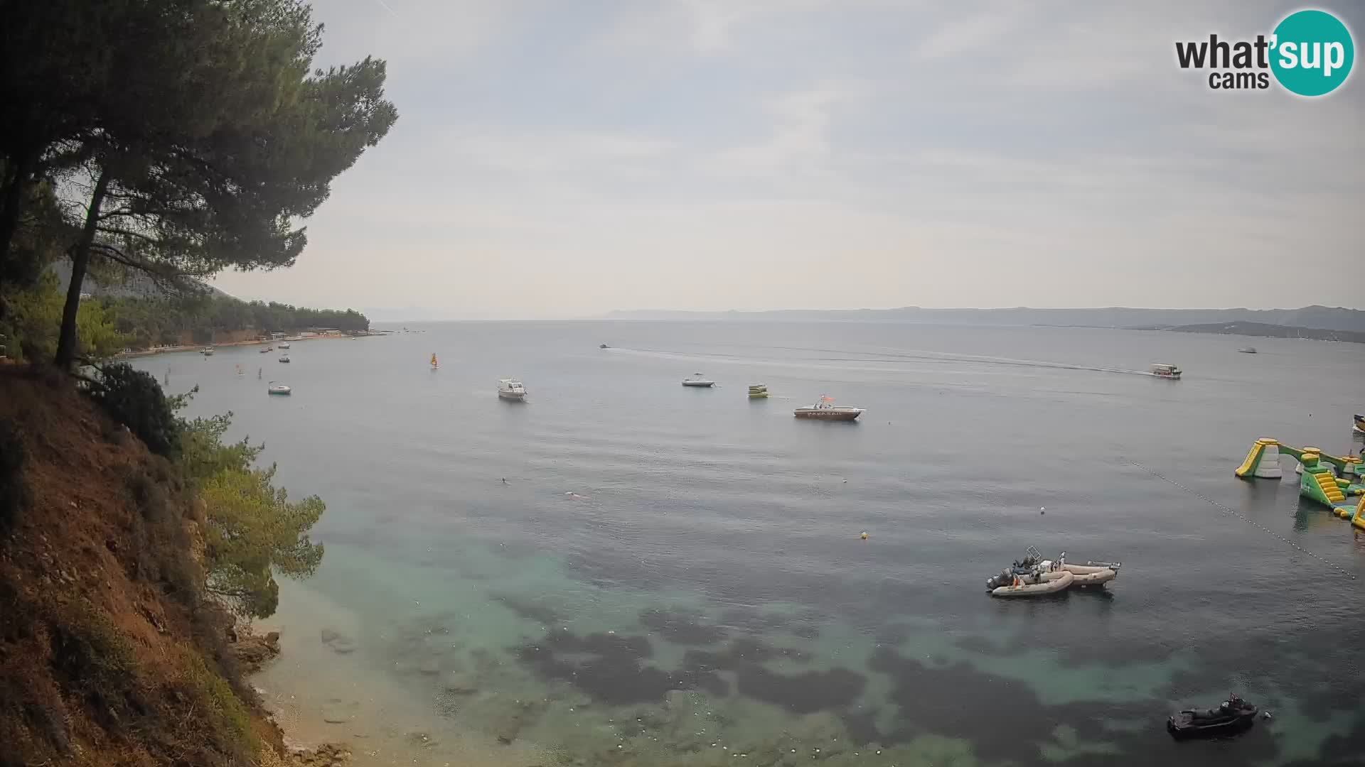 Spletna kamera Plaža Potočine Bol – Pogled v živo na plažo Borak, otok Brač