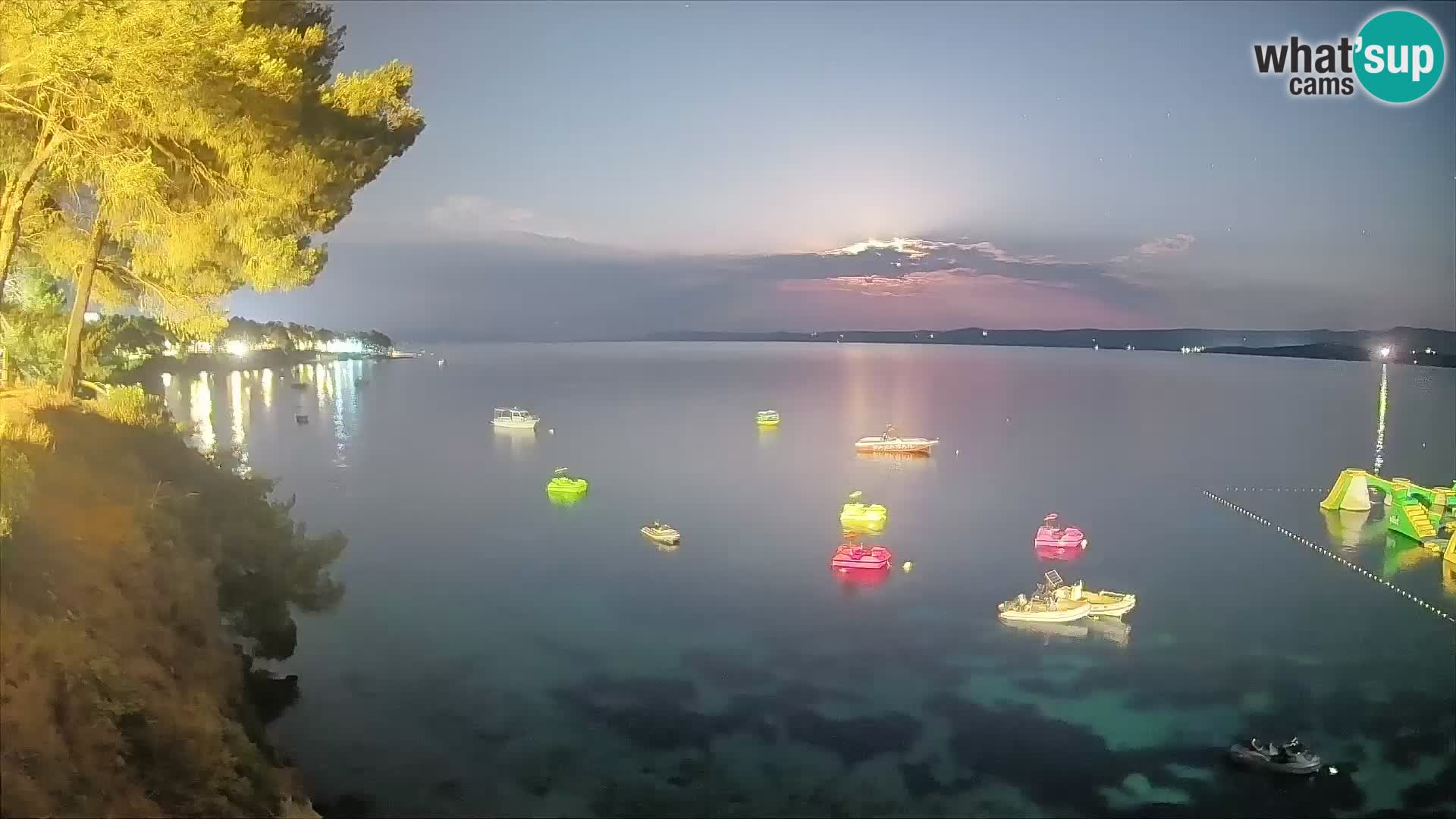 Webcam Spiaggia Potočine Bol – Vista live sulla spiaggia Borak, Isola di Brač