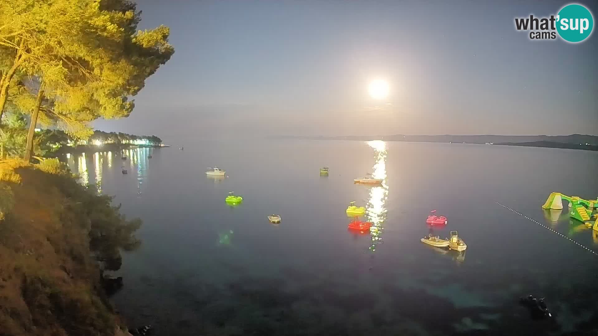 Webcam Spiaggia Potočine Bol – Vista live sulla spiaggia Borak, Isola di Brač