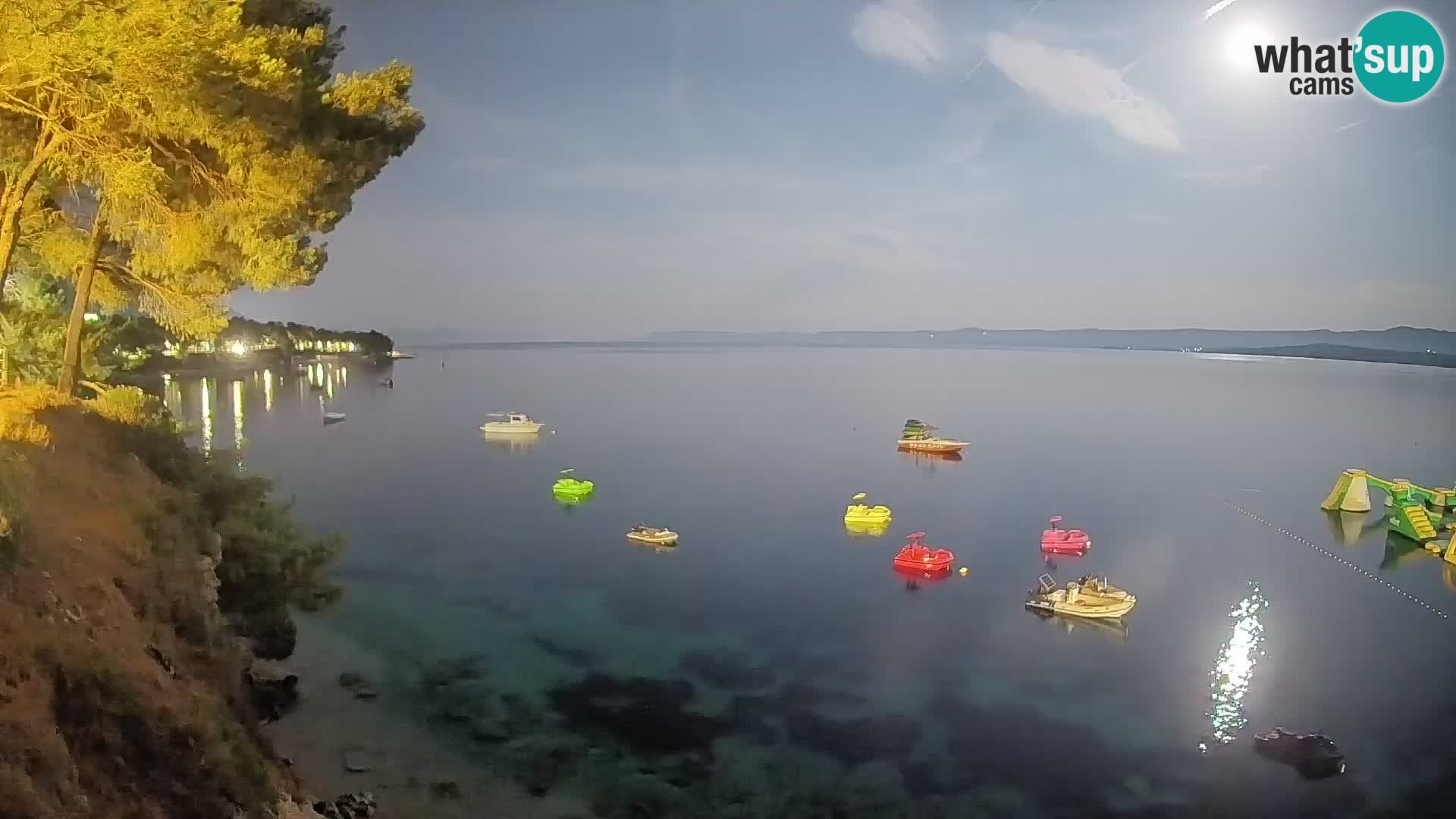 Webcam Spiaggia Potočine Bol – Vista live sulla spiaggia Borak, Isola di Brač