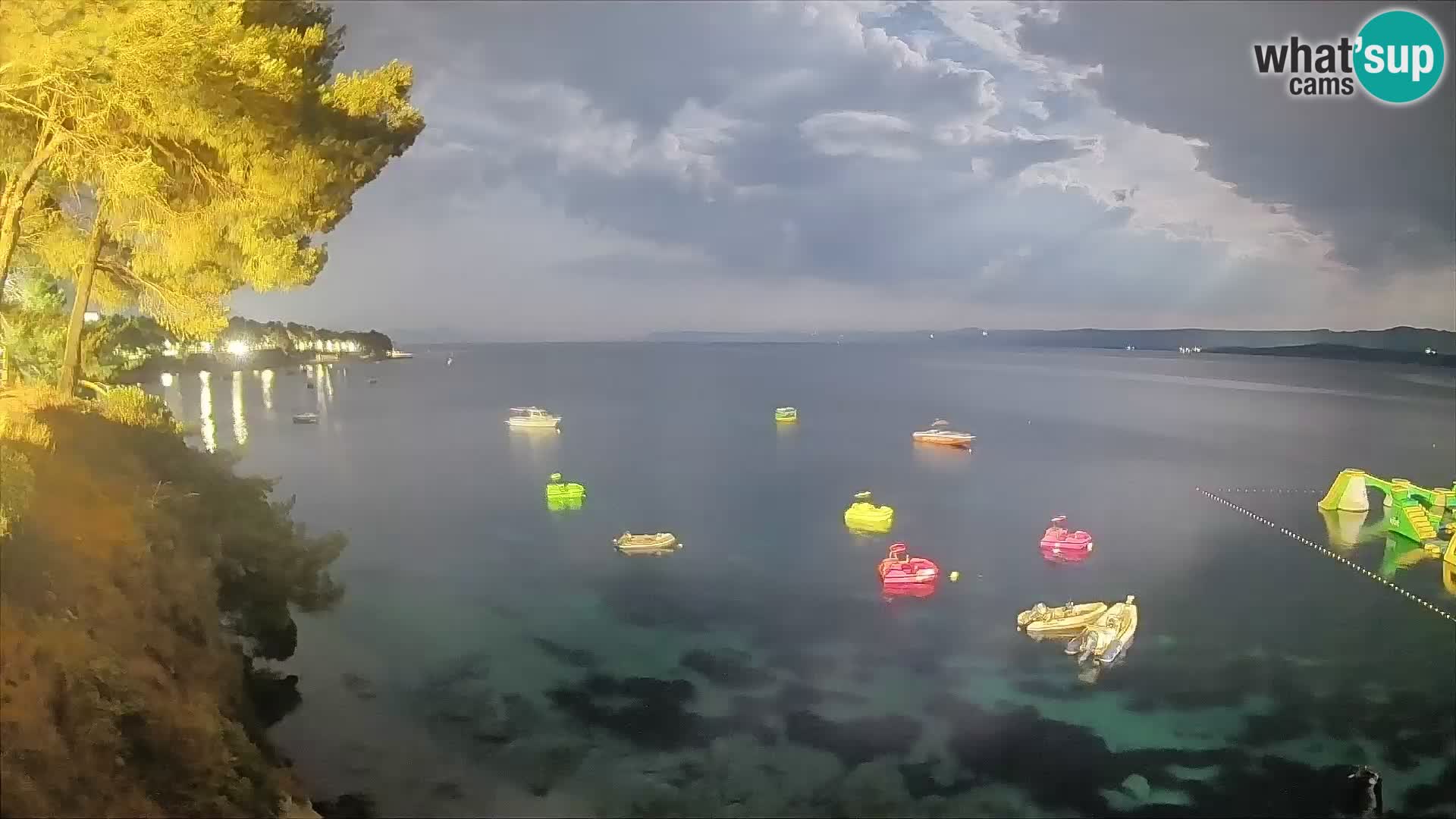 Web kamera Potočine Bol – Pogled uživo na plažu Borak, otok Brač