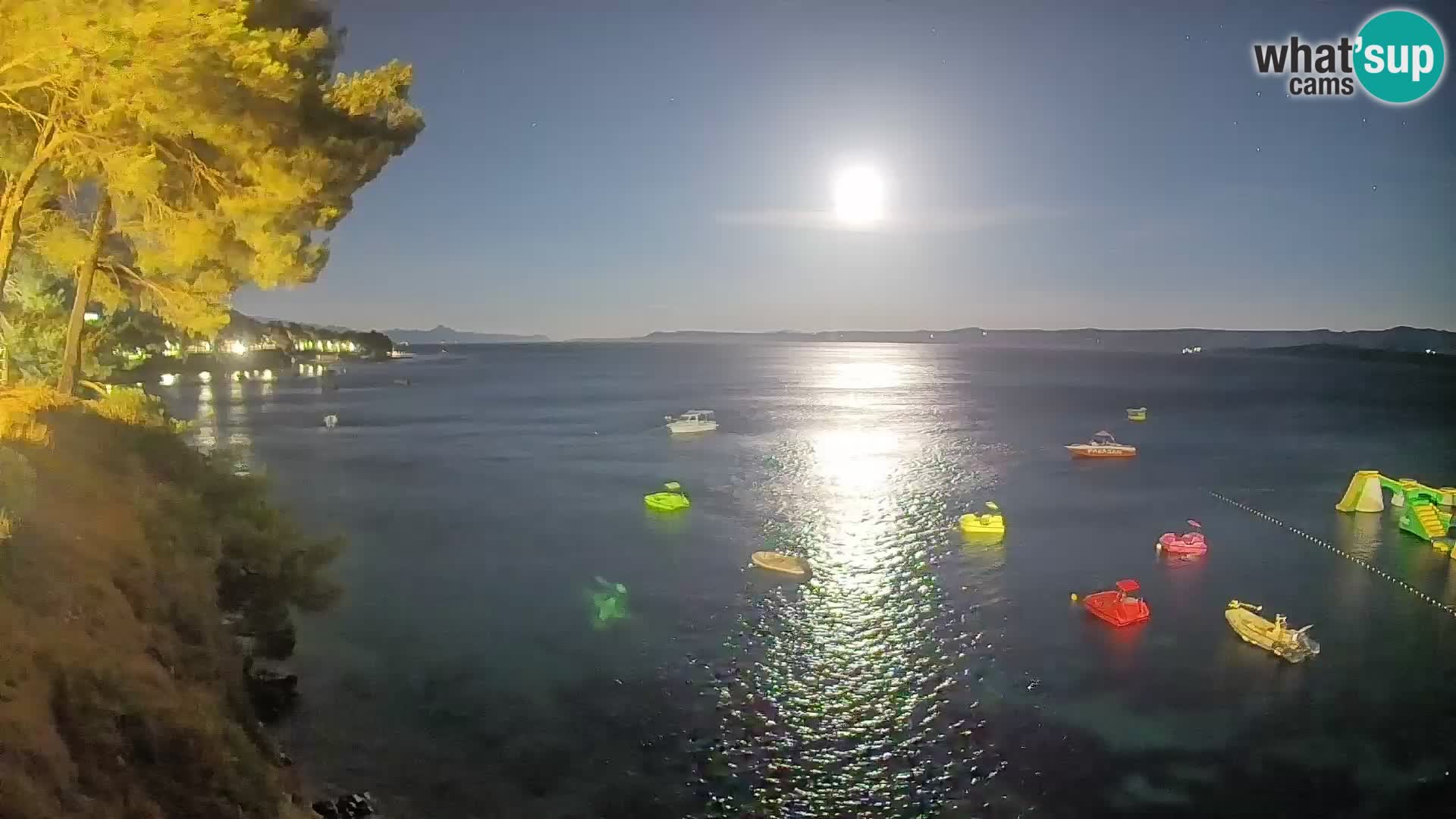 Web kamera Potočine Bol – Pogled uživo na plažu Borak, otok Brač