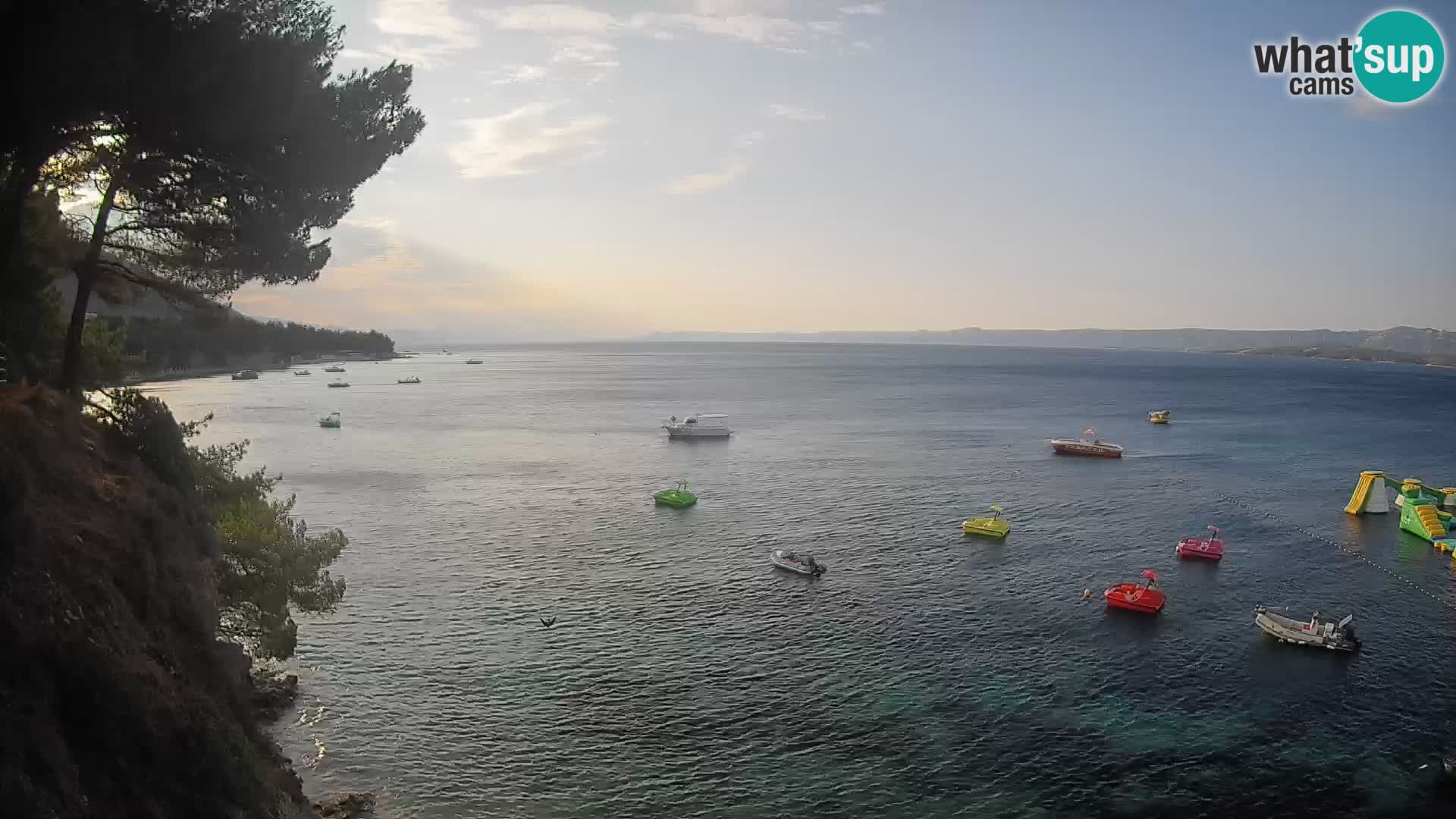 Spletna kamera Plaža Potočine Bol – Pogled v živo na plažo Borak, otok Brač