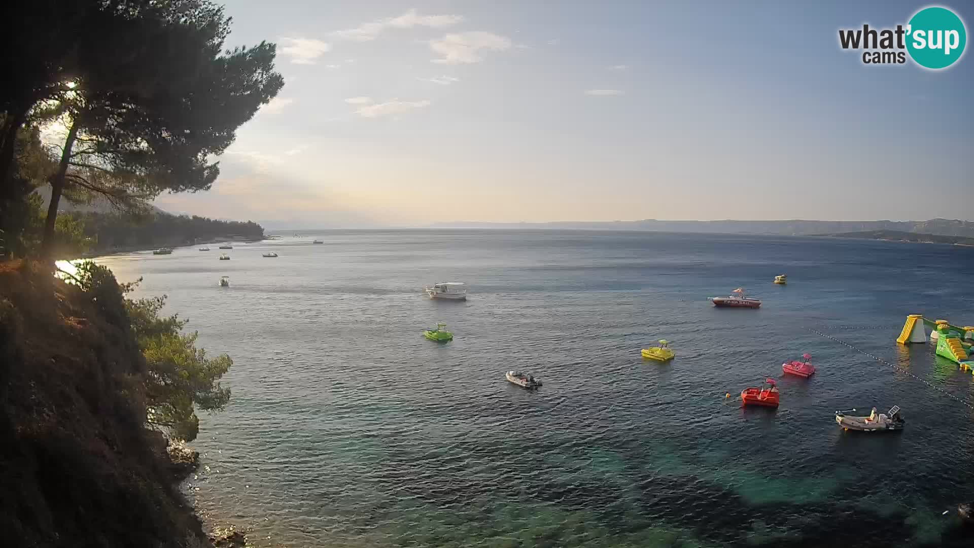 Spletna kamera Plaža Potočine Bol – Pogled v živo na plažo Borak, otok Brač