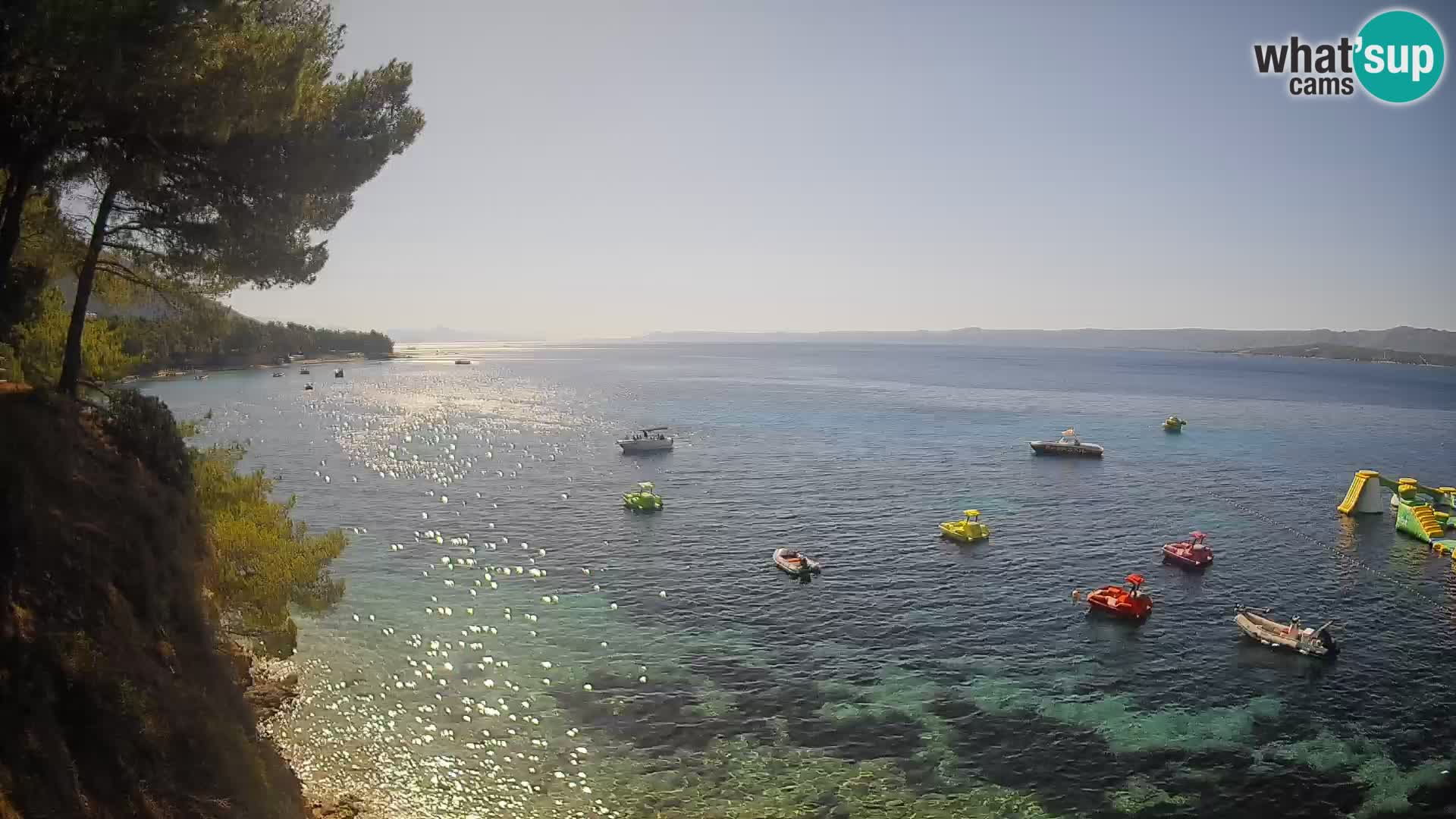 Spletna kamera Plaža Potočine Bol – Pogled v živo na plažo Borak, otok Brač