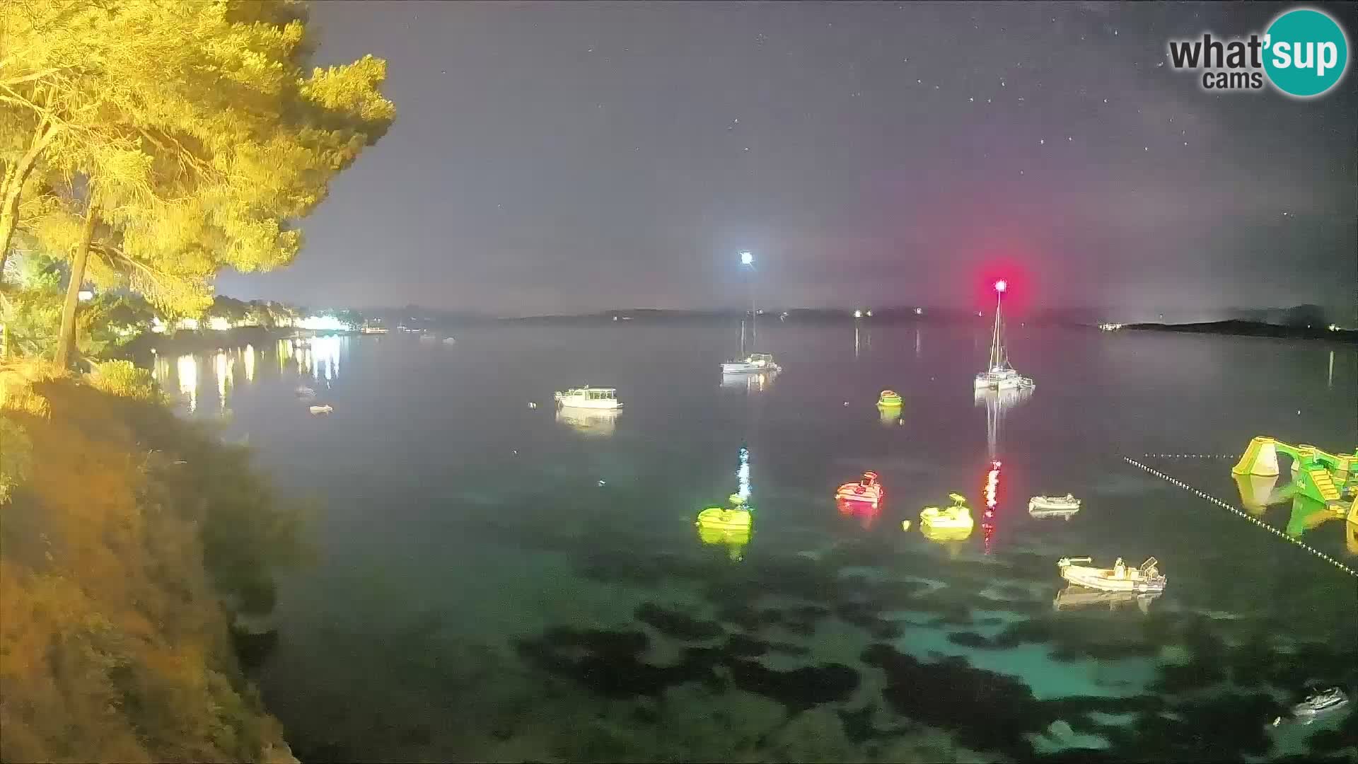 Webcam Spiaggia Potočine Bol – Vista live sulla spiaggia Borak, Isola di Brač